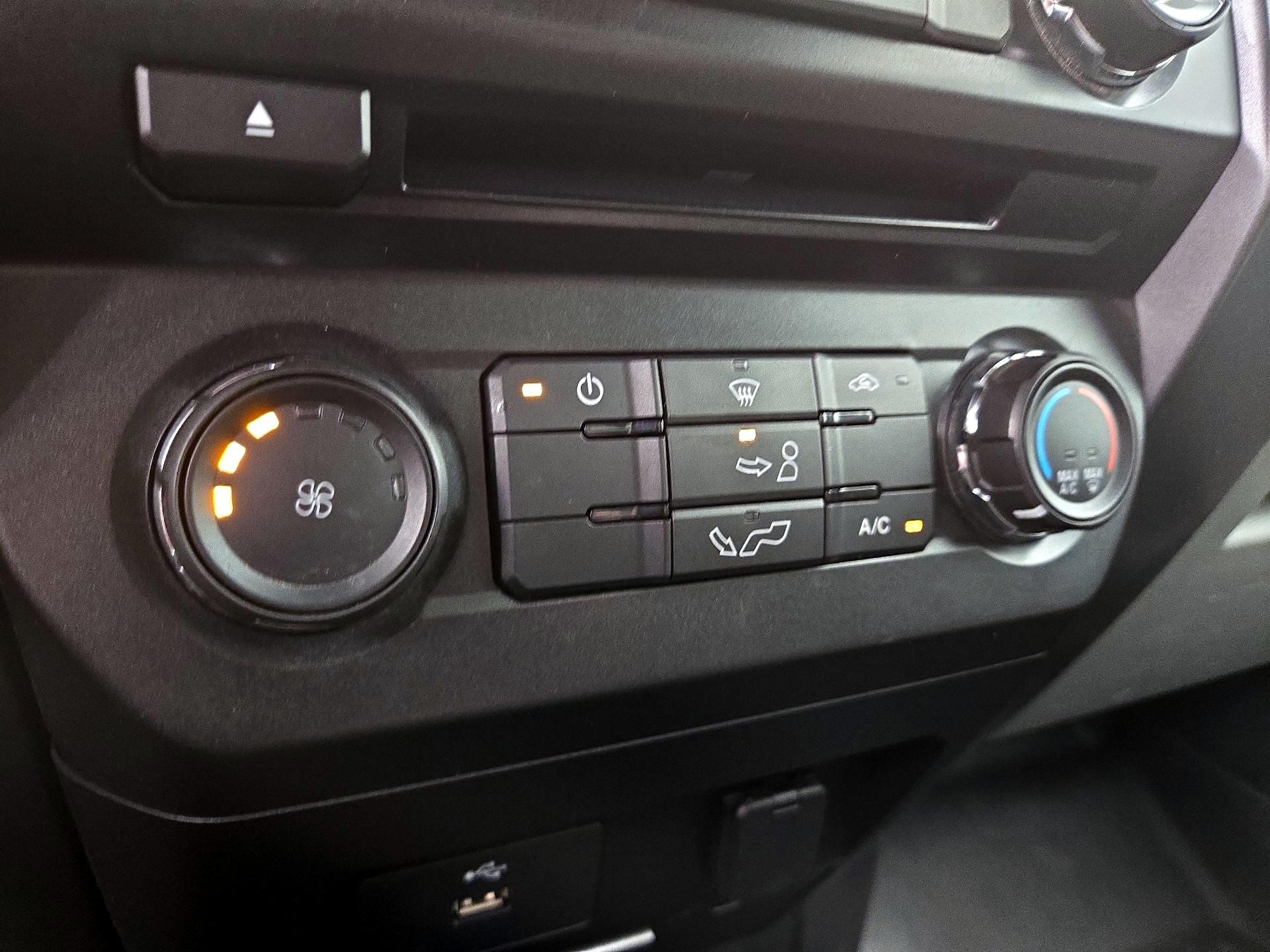Thumbnail: 2016 Ford F-150 - 15