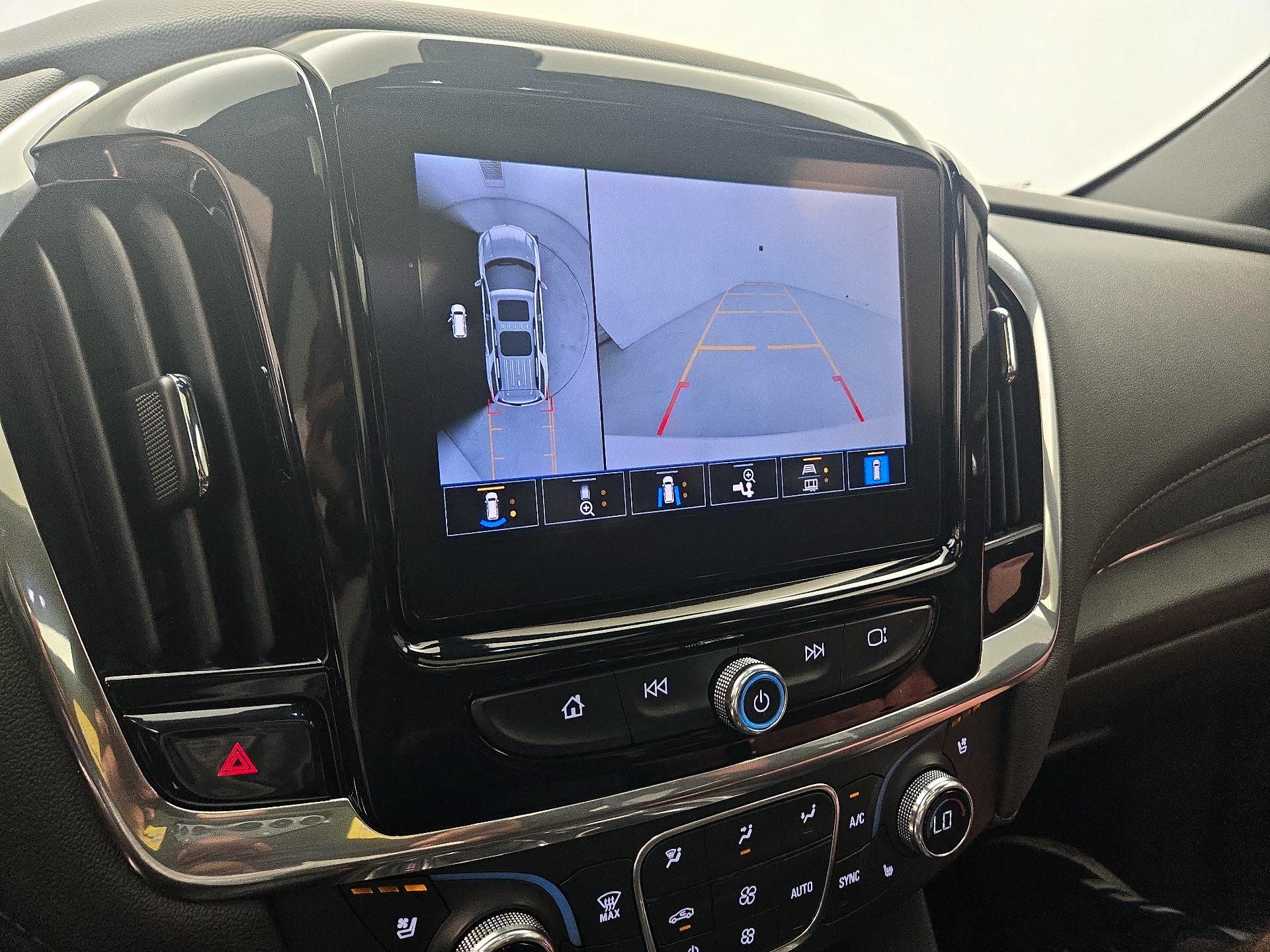 Thumbnail: 2023 Chevrolet Traverse - 15