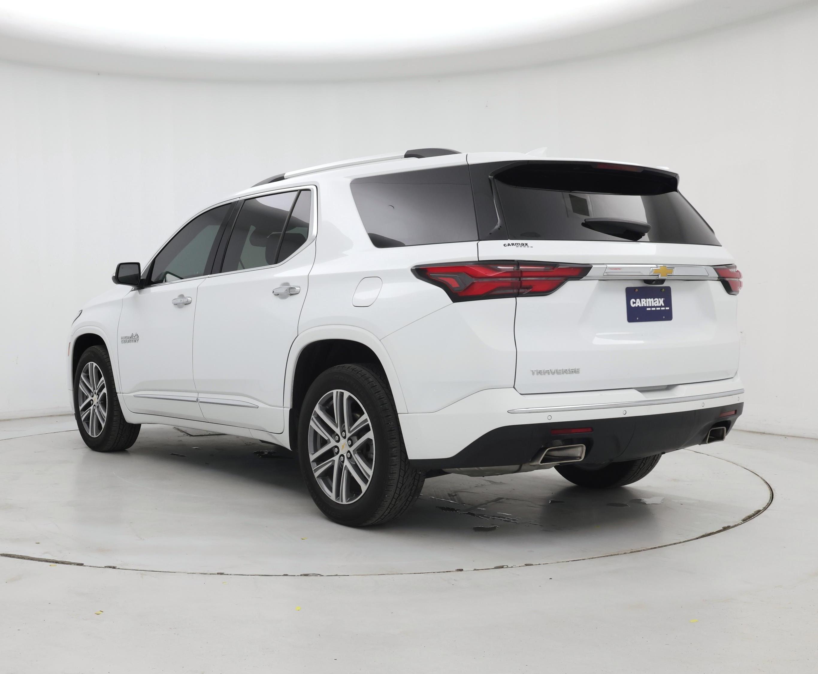 Thumbnail: 2023 Chevrolet Traverse - 2