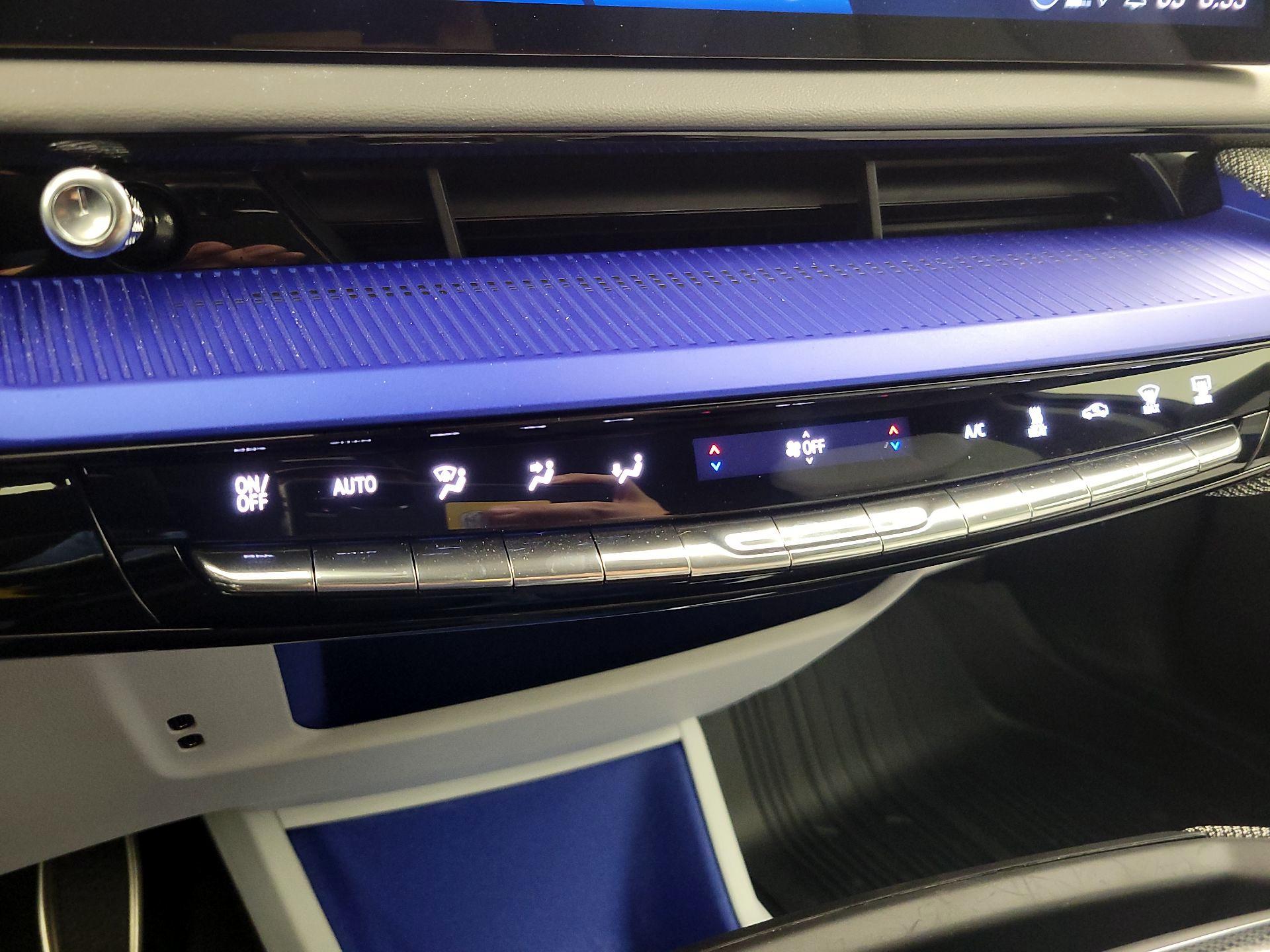 Thumbnail: 2026 Cadillac Optiq - 14