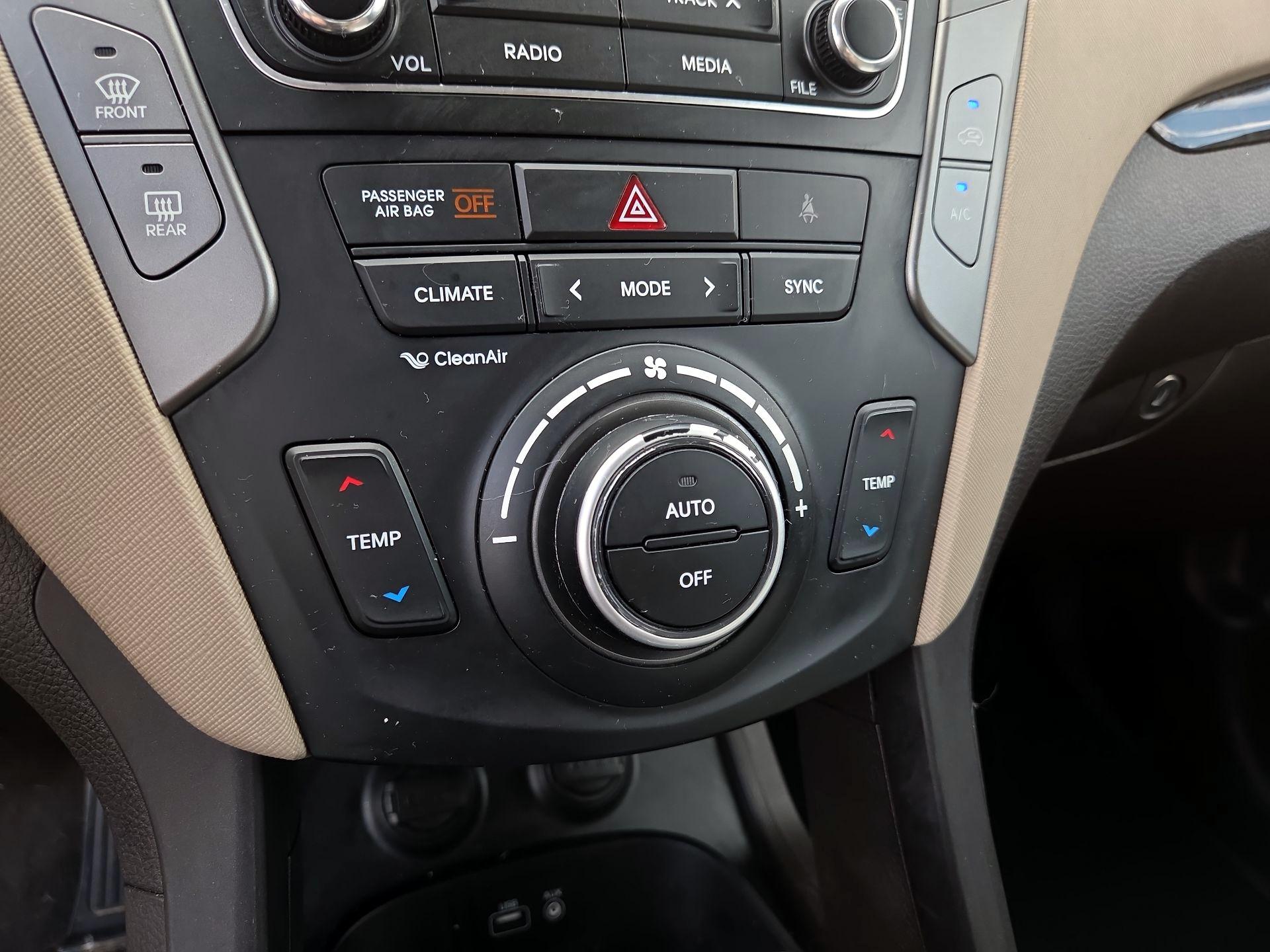 Thumbnail: 2018 Hyundai Santa Fe - 16