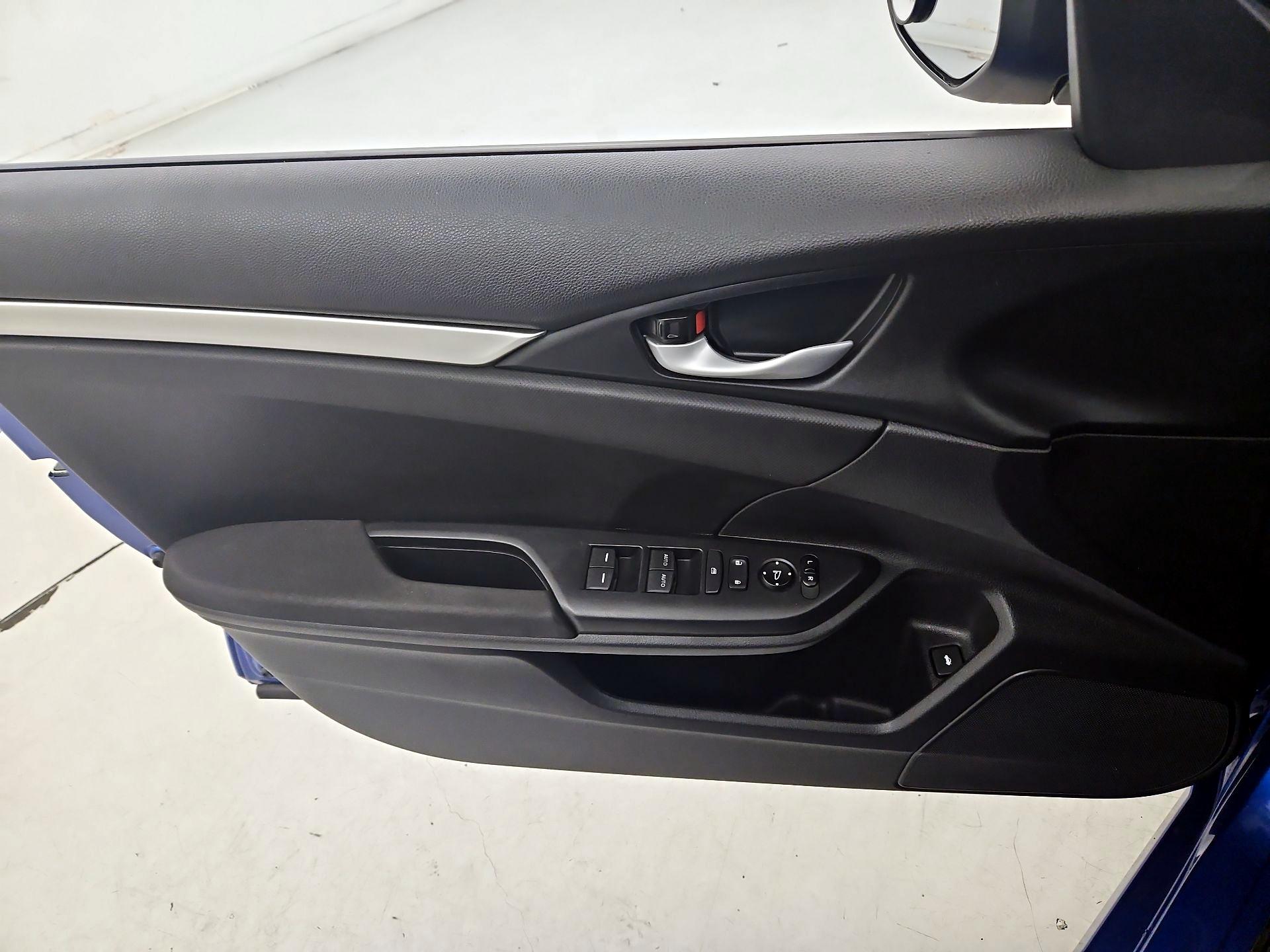Thumbnail: 2019 Honda Civic - 12