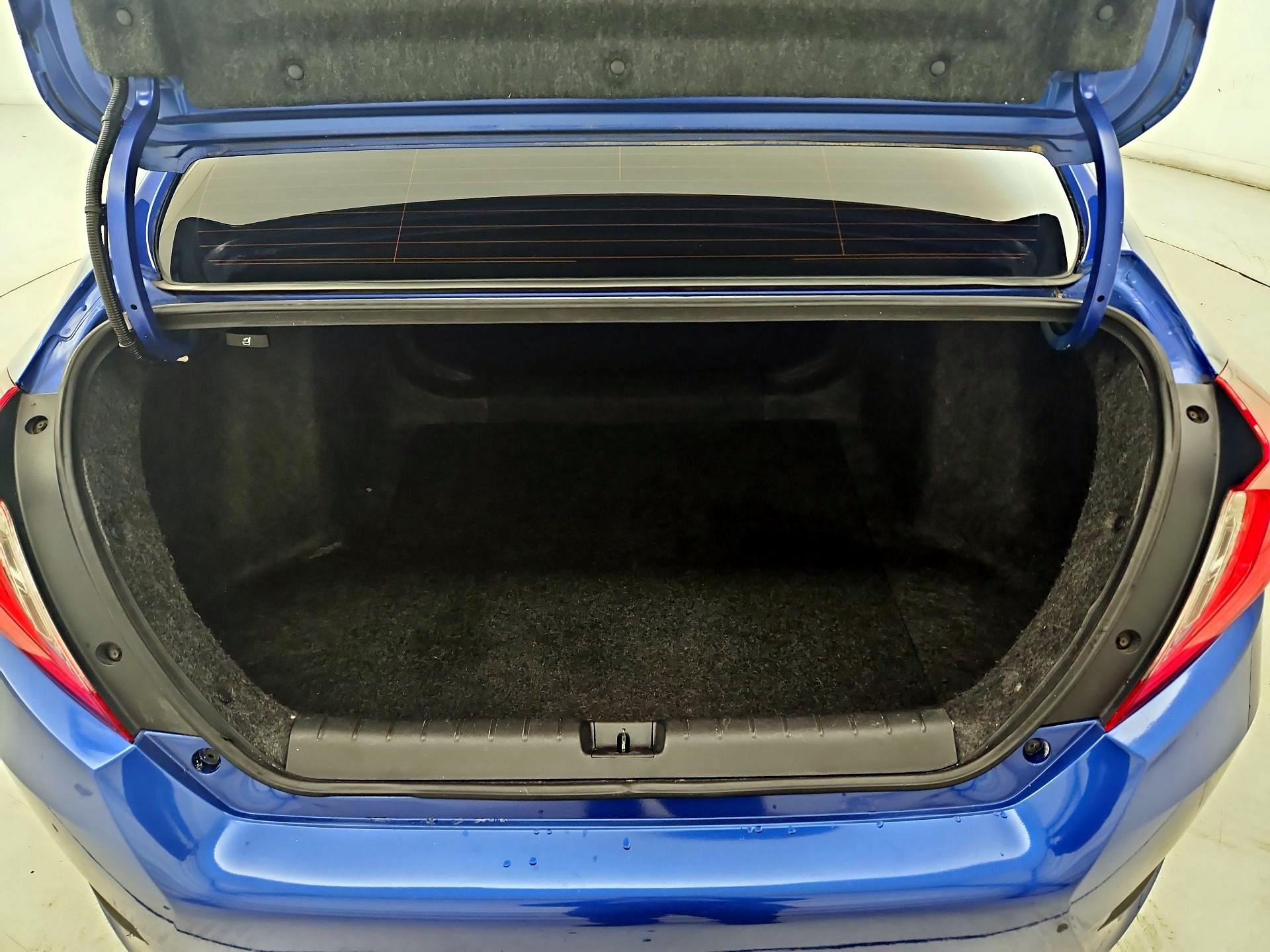 Thumbnail: 2019 Honda Civic - 19