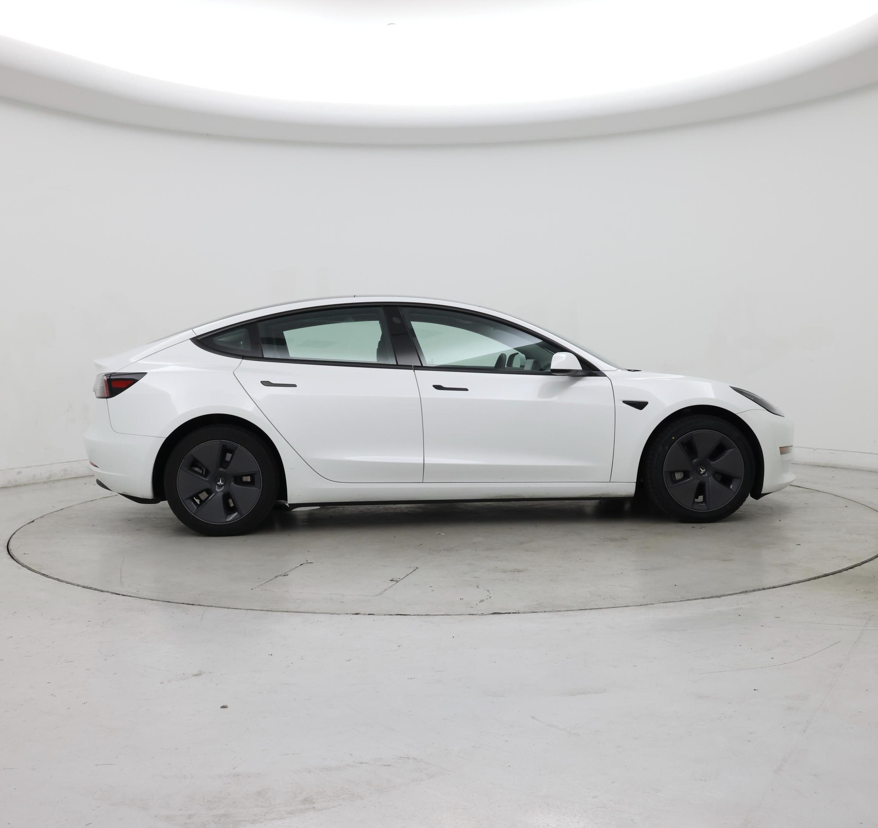 Thumbnail: 2023 Tesla Model 3 - 7
