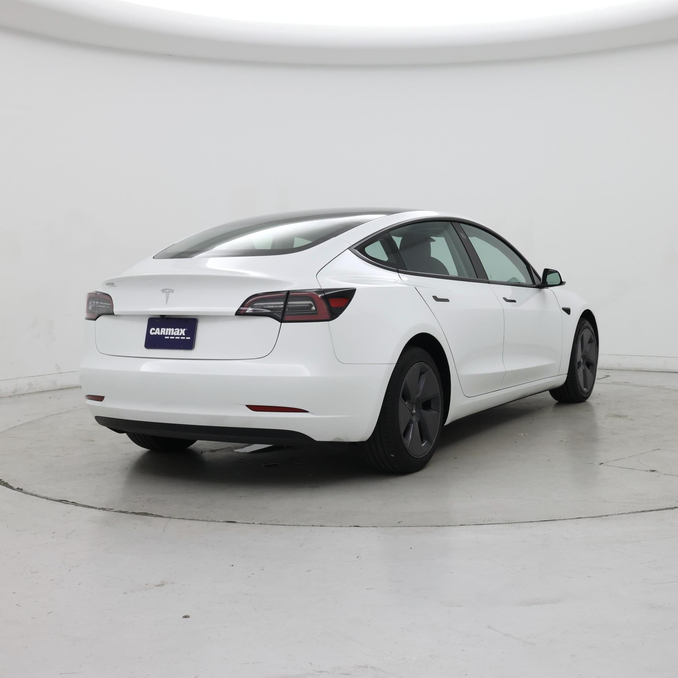 Thumbnail: 2023 Tesla Model 3 - 8