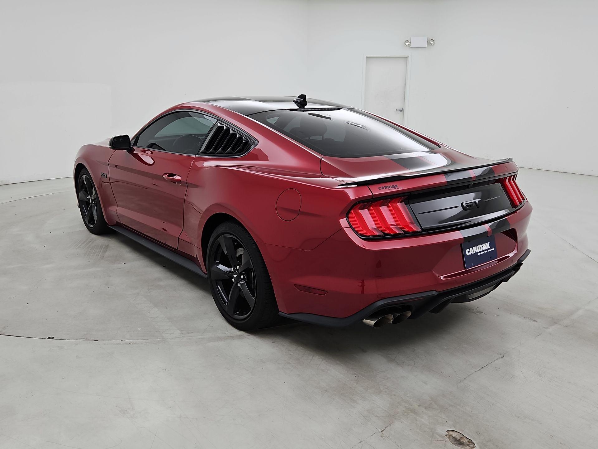 Thumbnail: 2022 Ford Mustang - 7