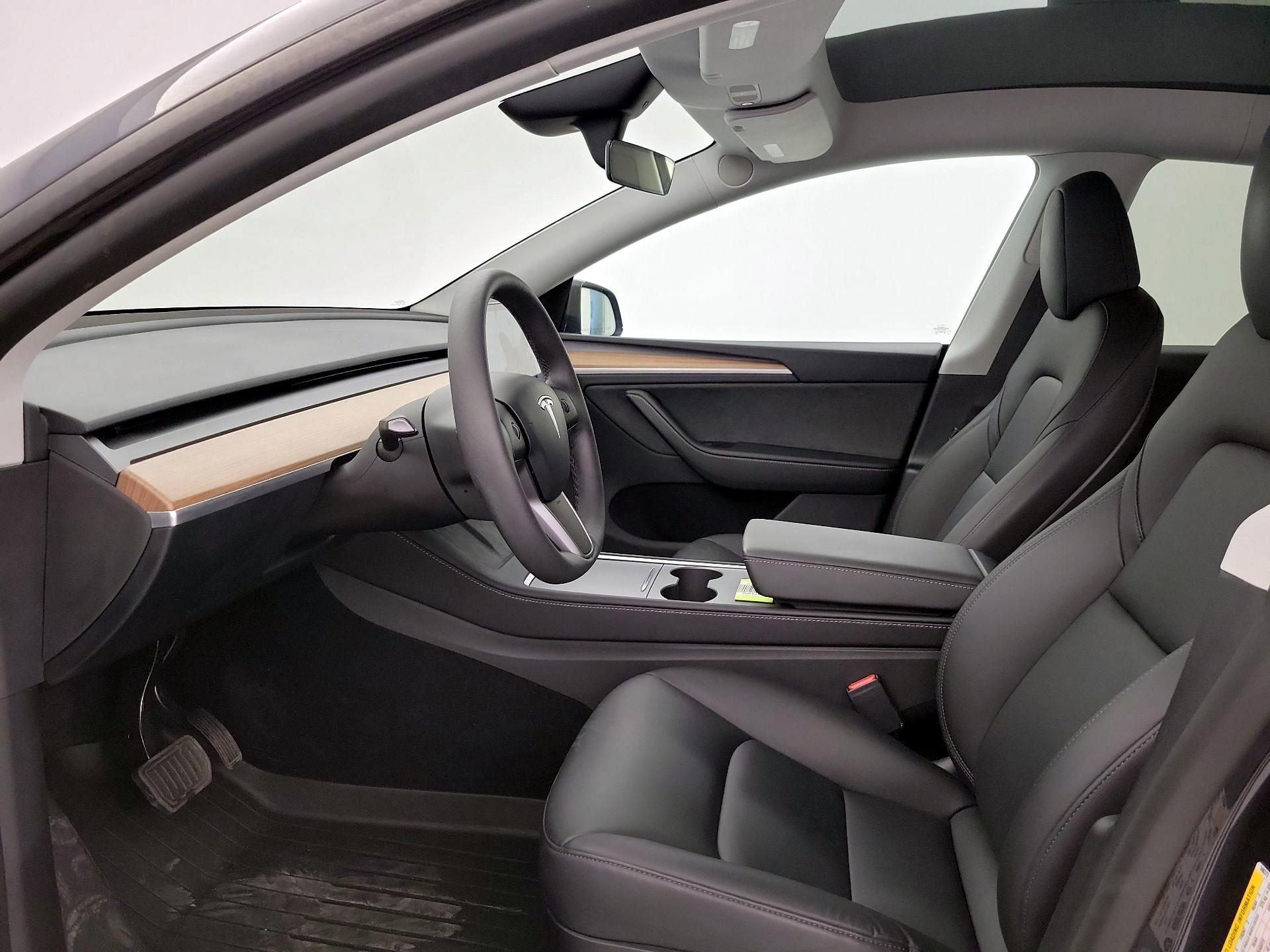 Thumbnail: 2025 Tesla Model Y - 11