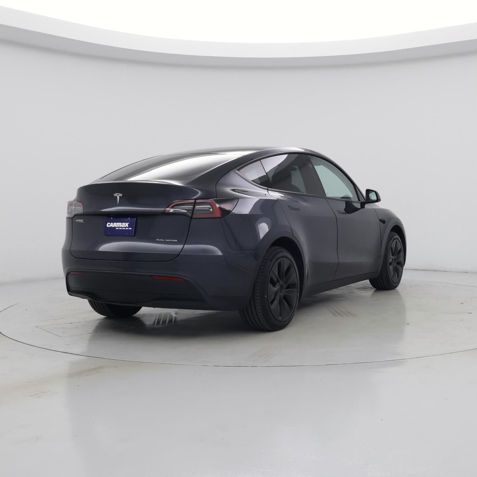 Thumbnail: 2025 Tesla Model Y - 8