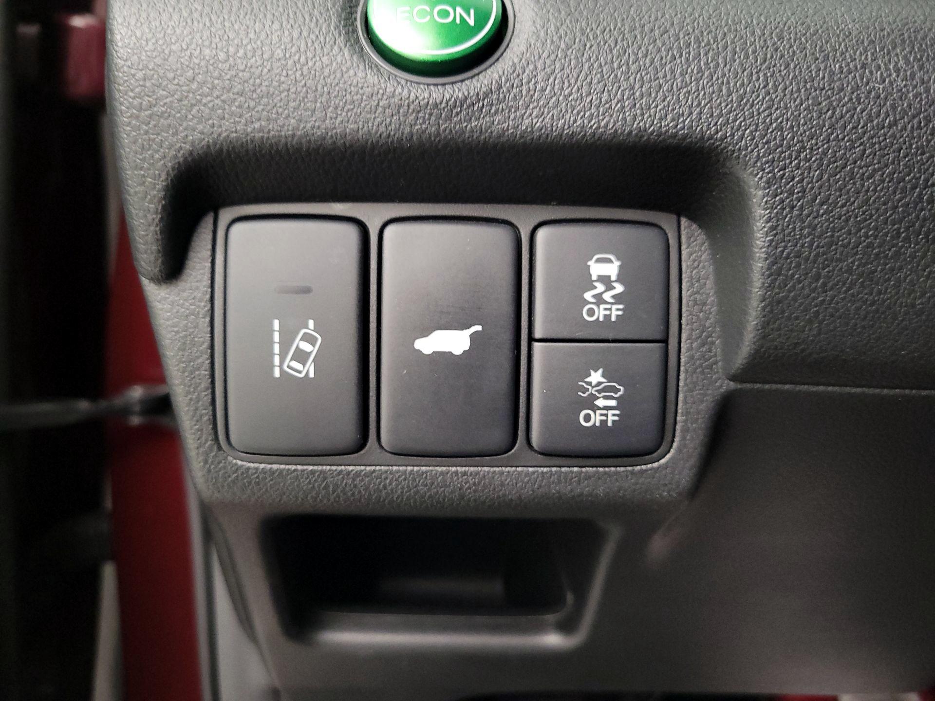 Thumbnail: 2016 Honda CR-V - 13