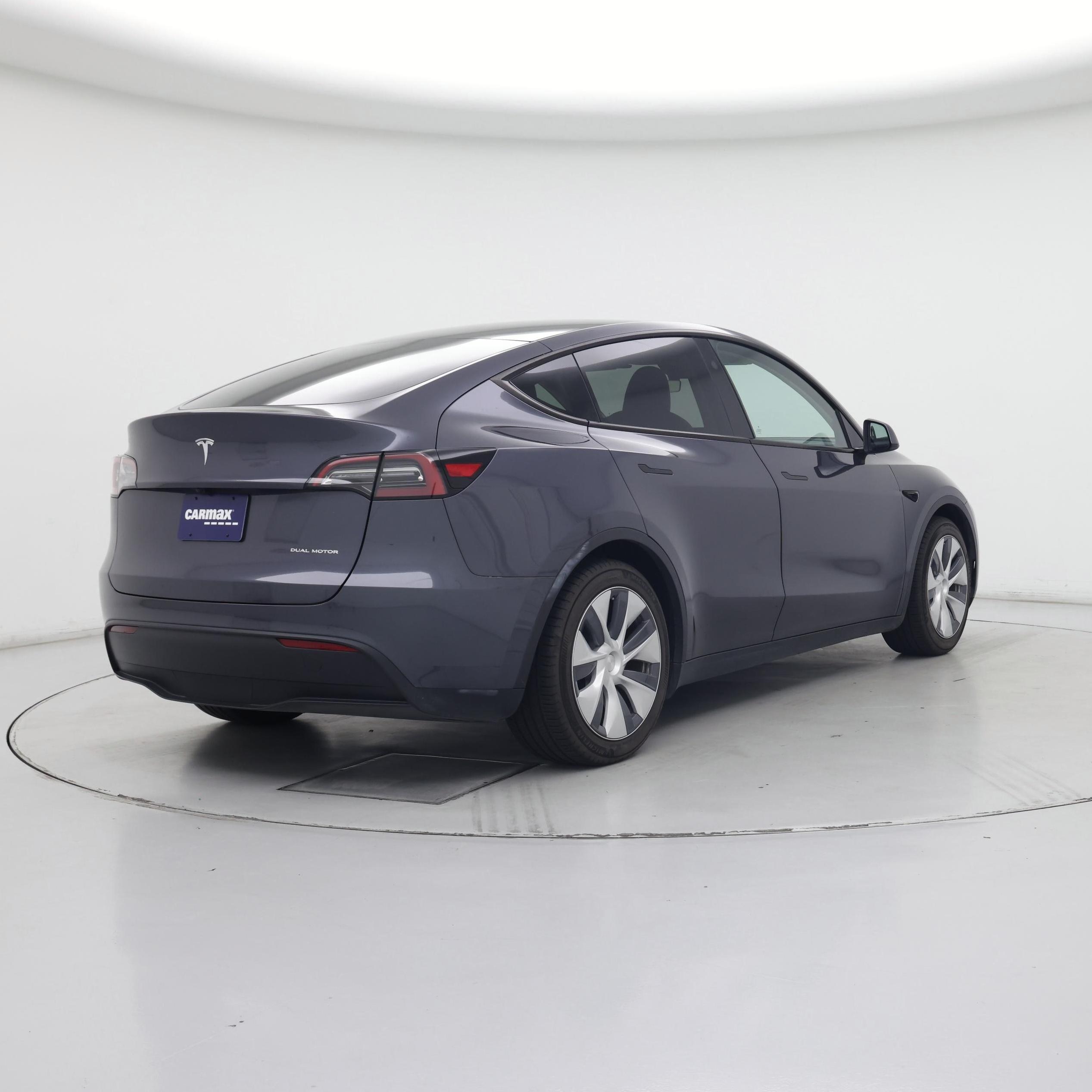 Thumbnail: 2023 Tesla Model Y - 8