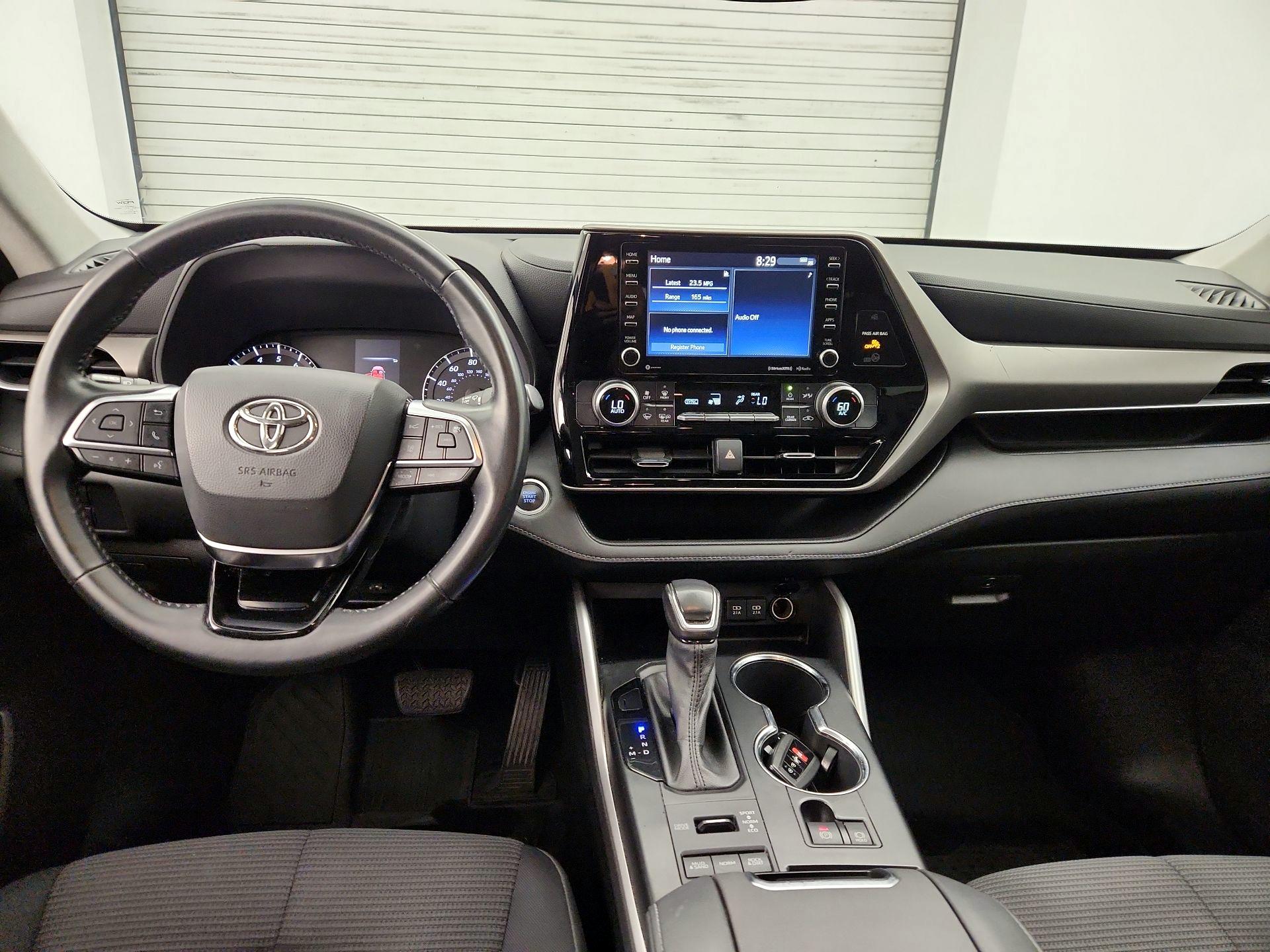 Thumbnail: 2021 Toyota Highlander - 9