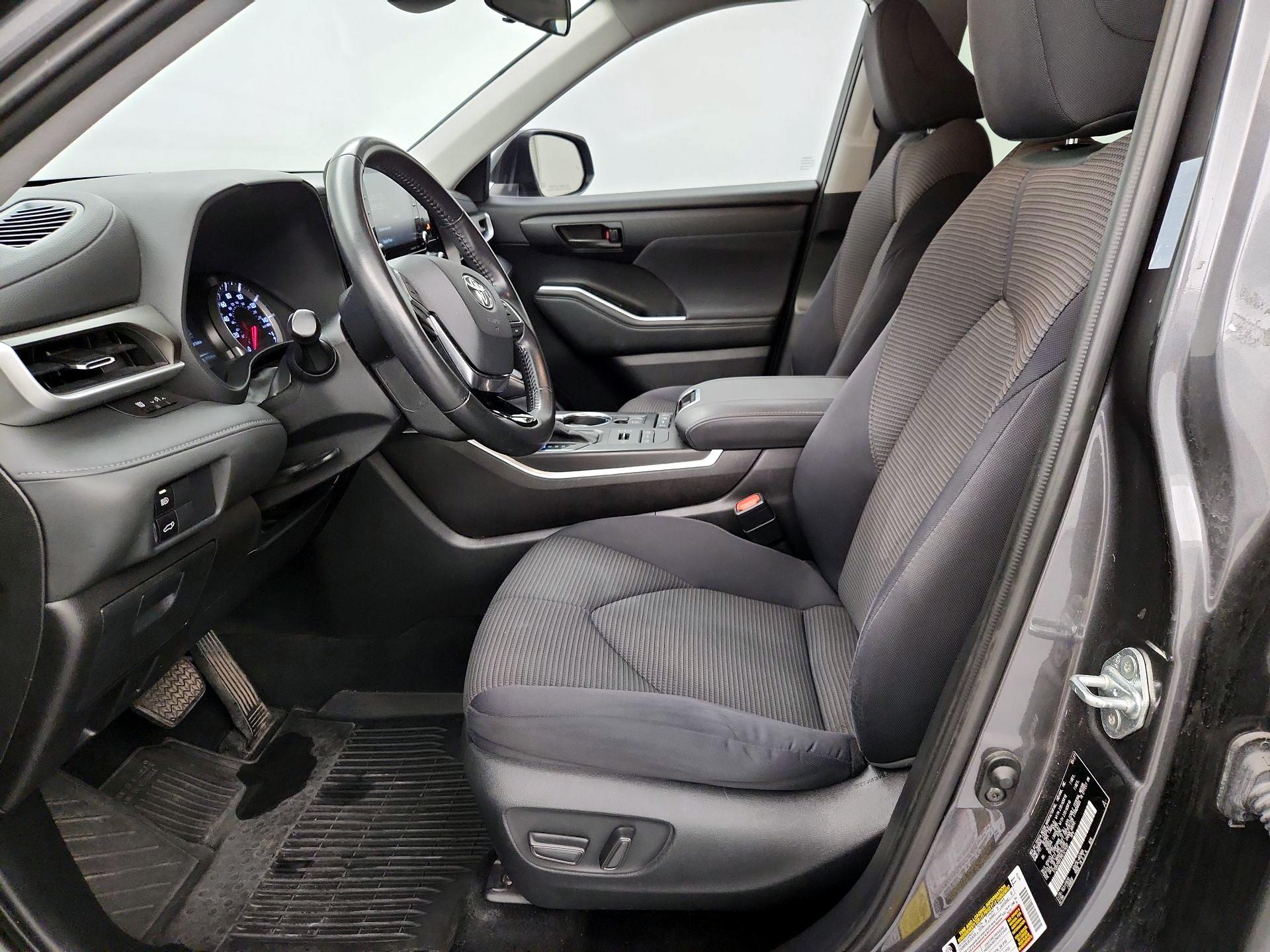 Thumbnail: 2021 Toyota Highlander - 11