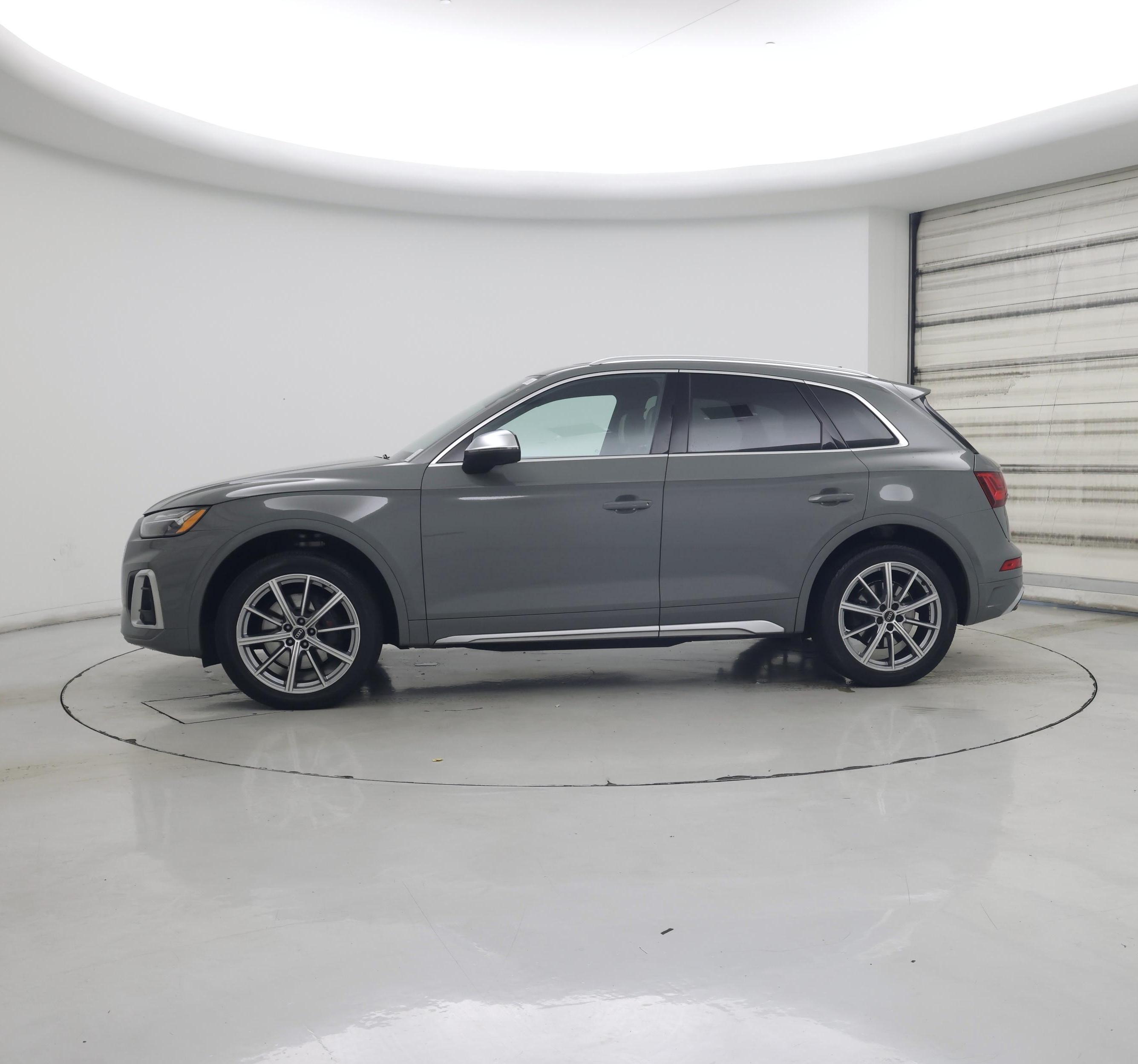 Thumbnail: 2022 Audi SQ5 - 3
