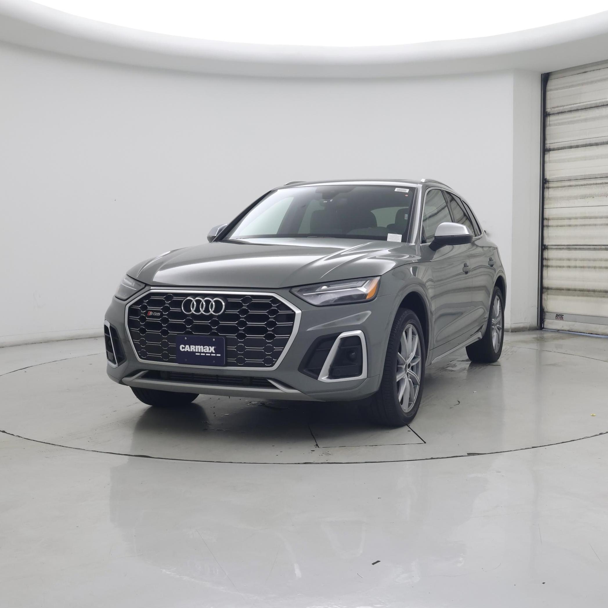 Thumbnail: 2022 Audi SQ5 - 4
