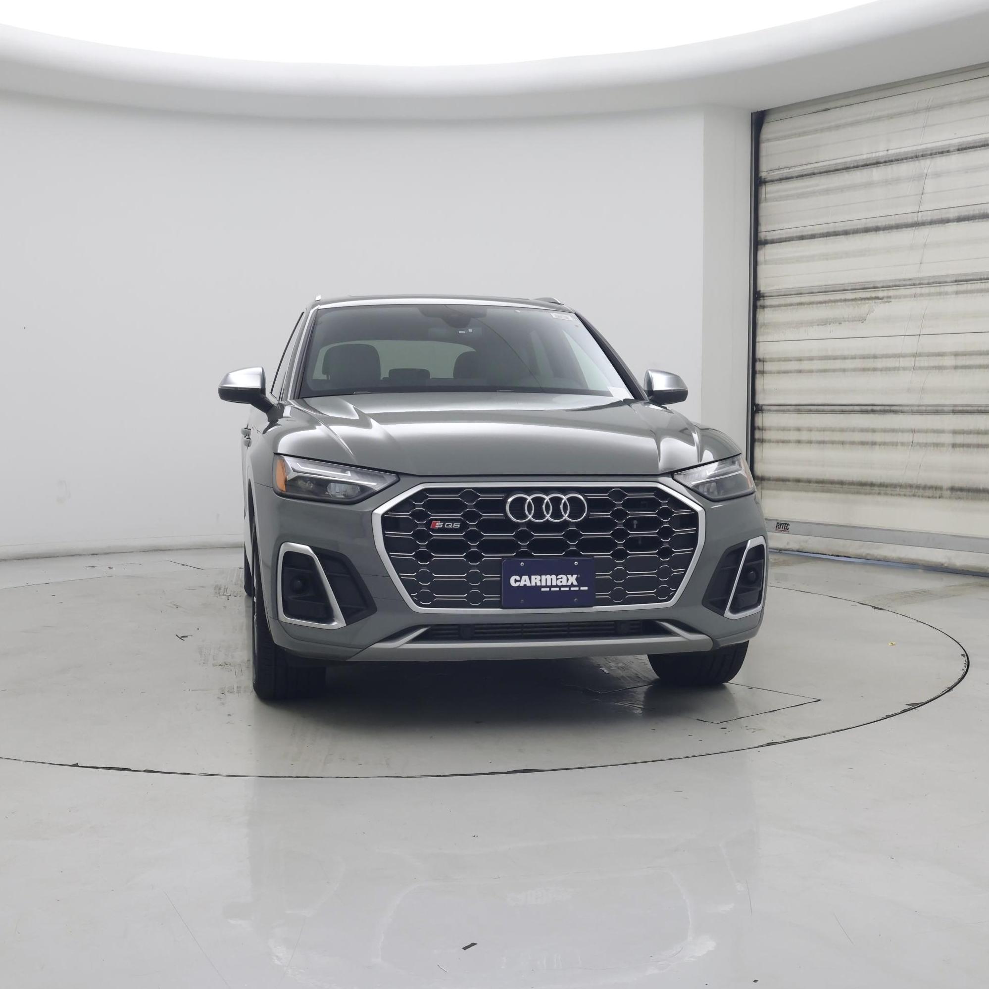 Thumbnail: 2022 Audi SQ5 - 5