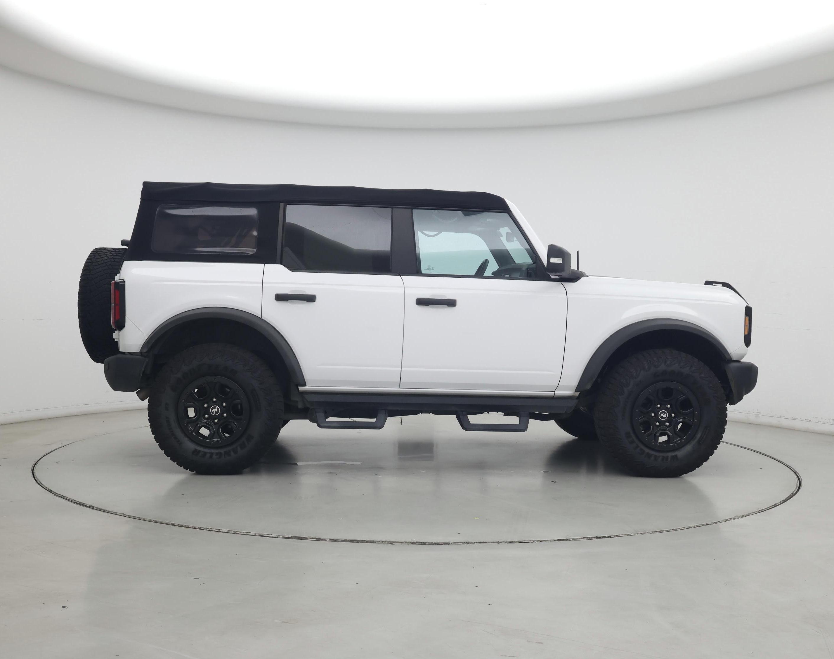 Thumbnail: 2022 Ford Bronco - 7