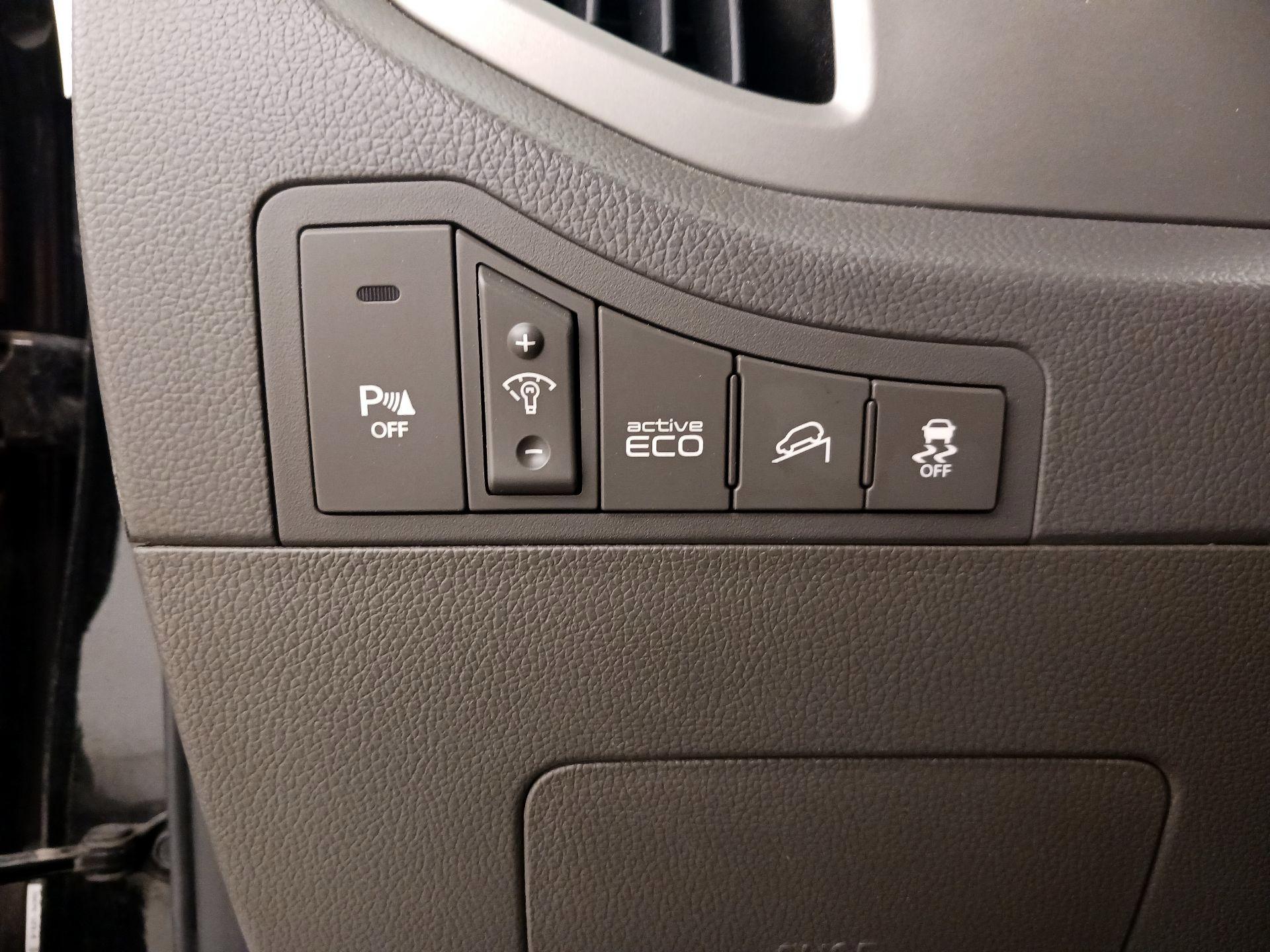 Thumbnail: 2014 Kia Sportage - 13