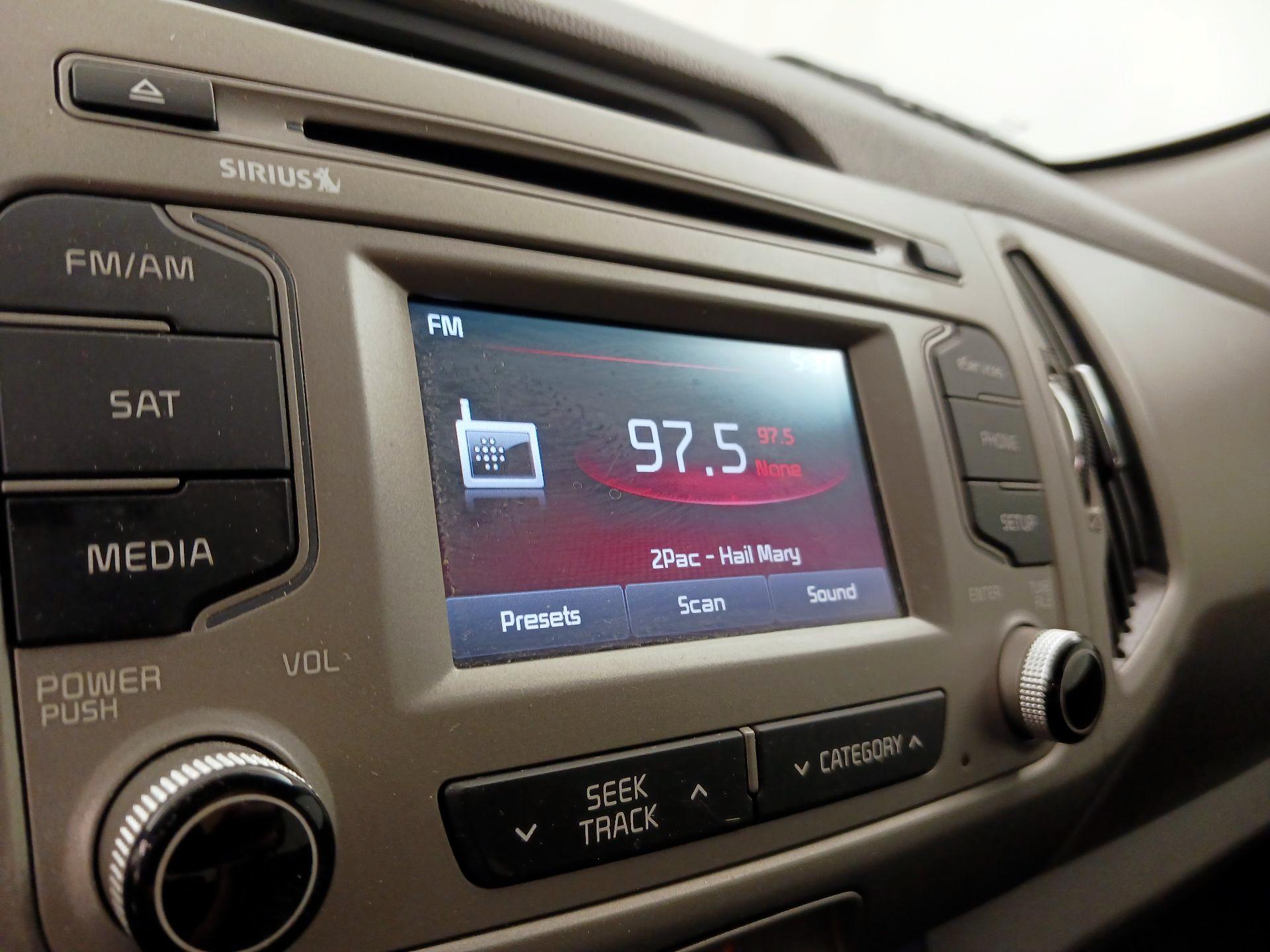 Thumbnail: 2014 Kia Sportage - 15
