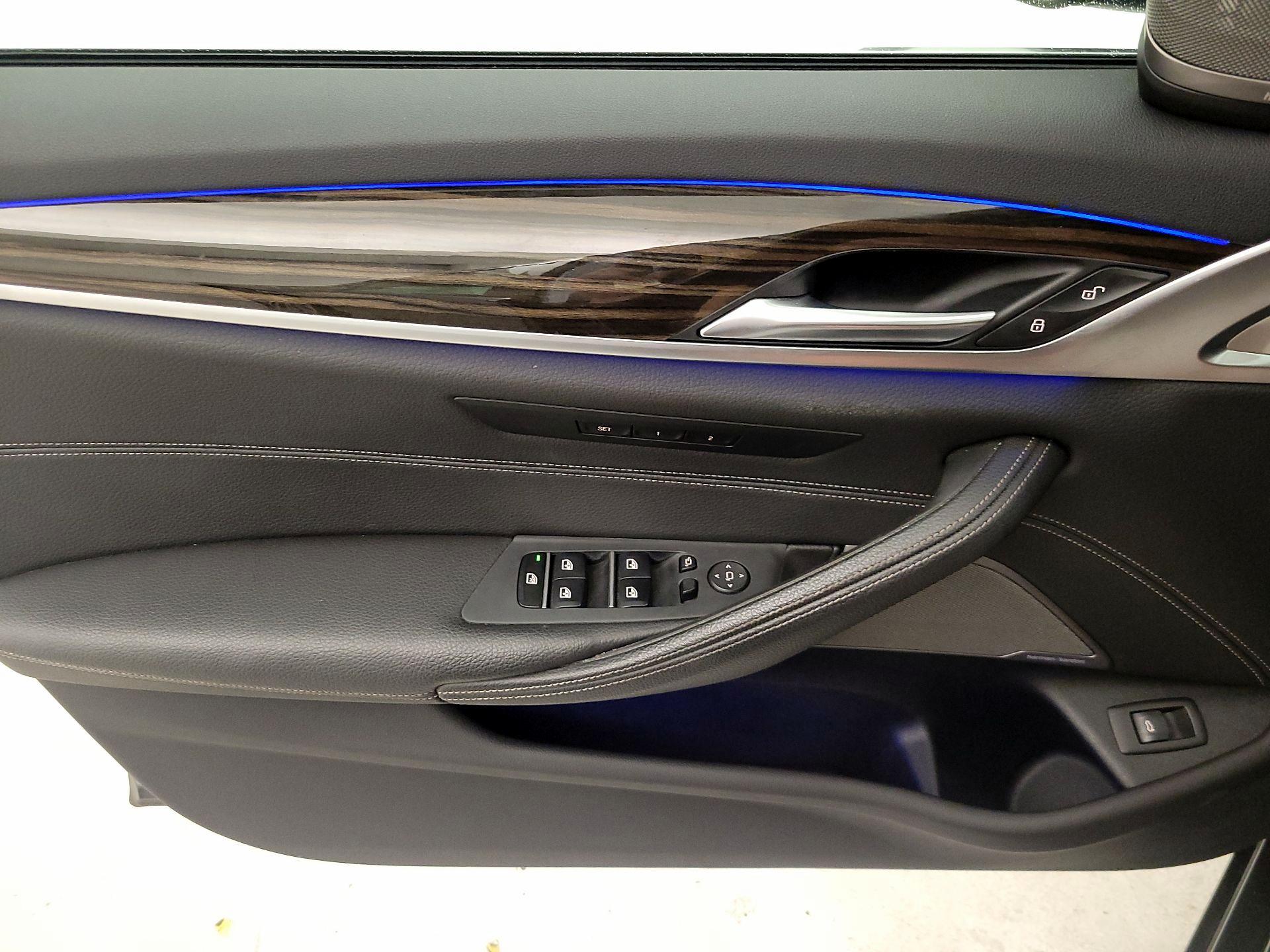 Thumbnail: 2018 BMW 5 Series - 12