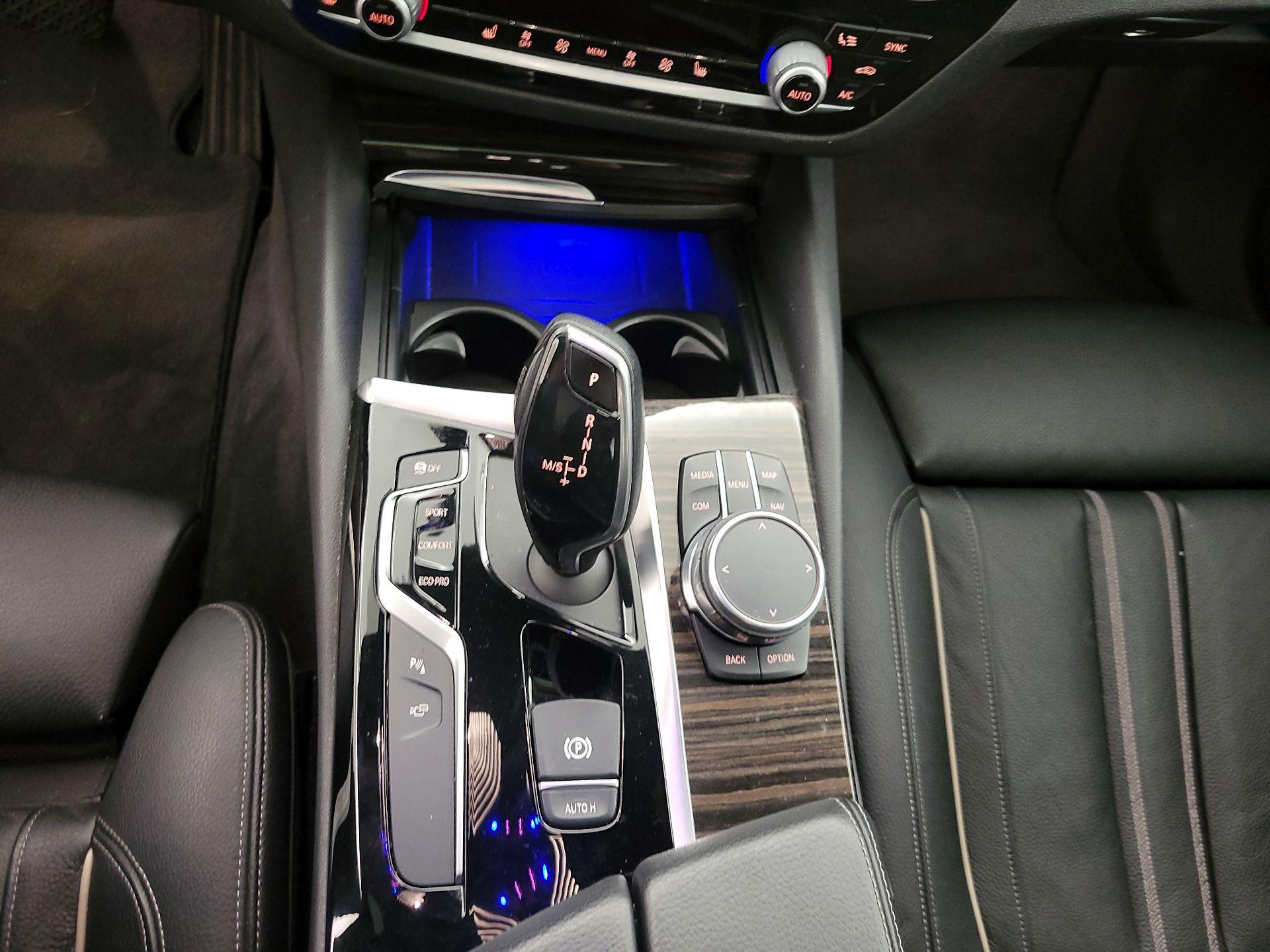 Thumbnail: 2018 BMW 5 Series - 18