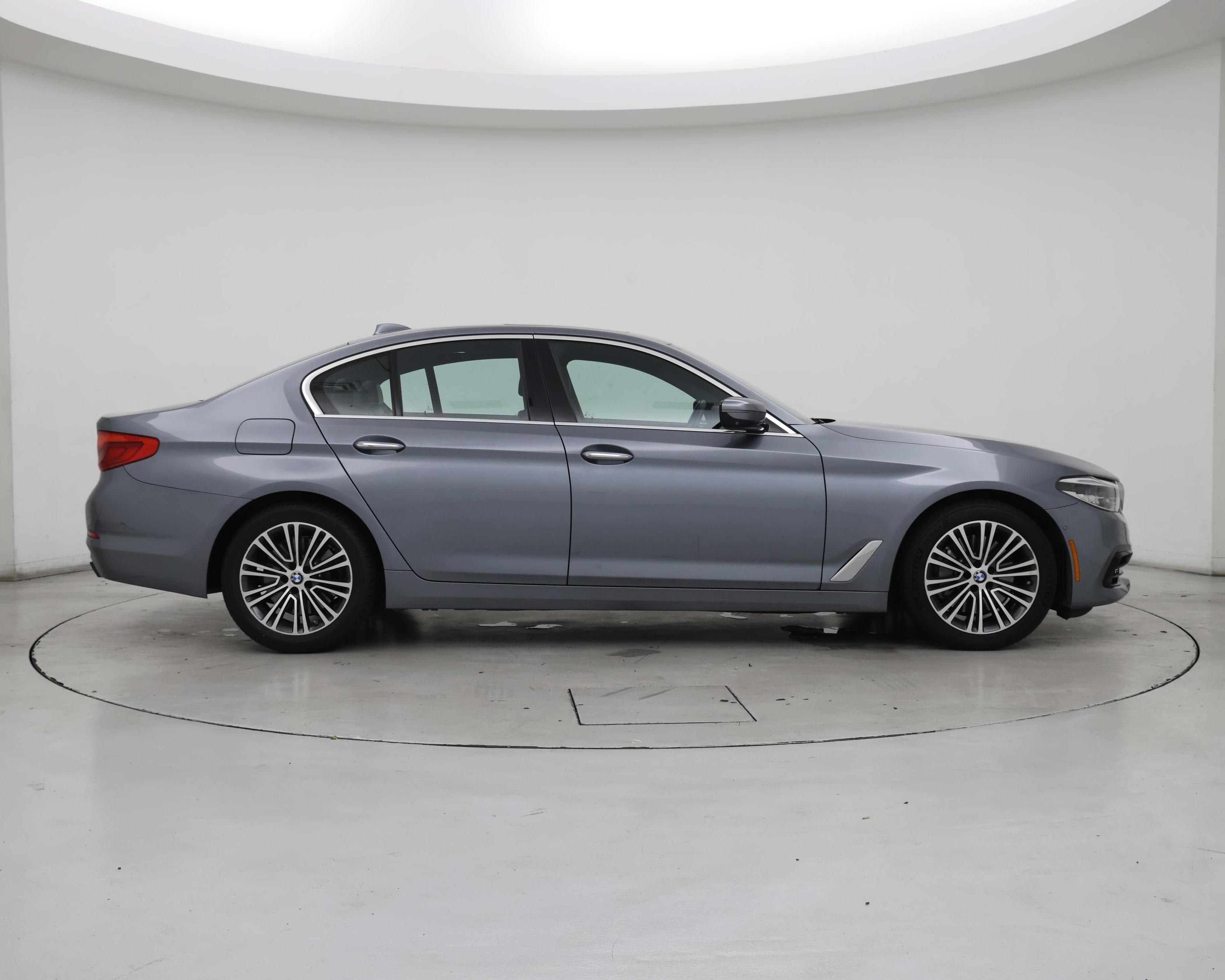 Thumbnail: 2018 BMW 5 Series - 7