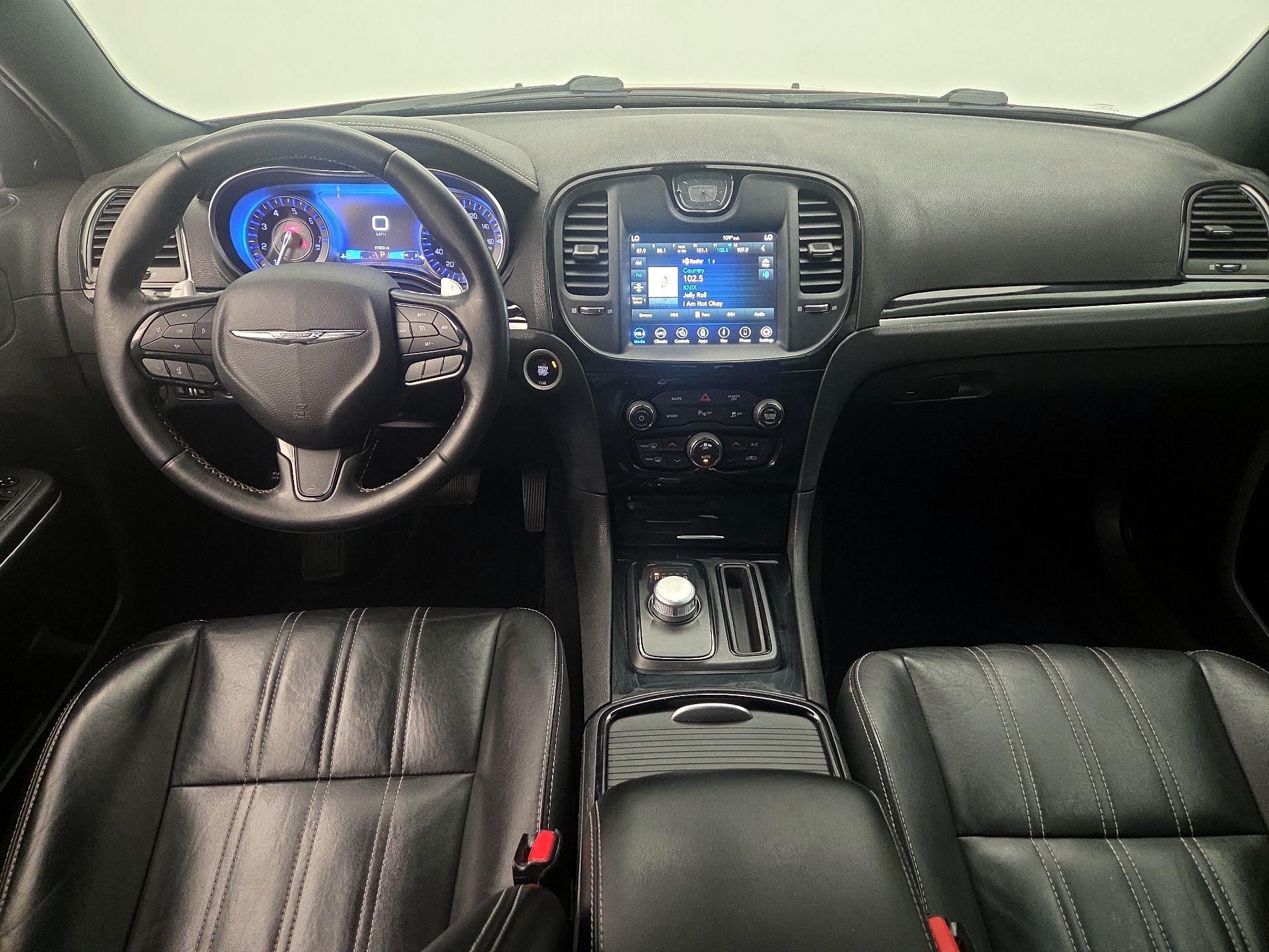 Thumbnail: 2021 Chrysler 300 - 9