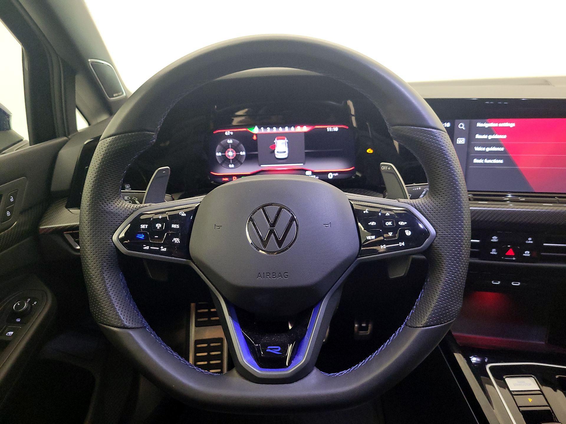 Thumbnail: 2023 Volkswagen Golf - 10
