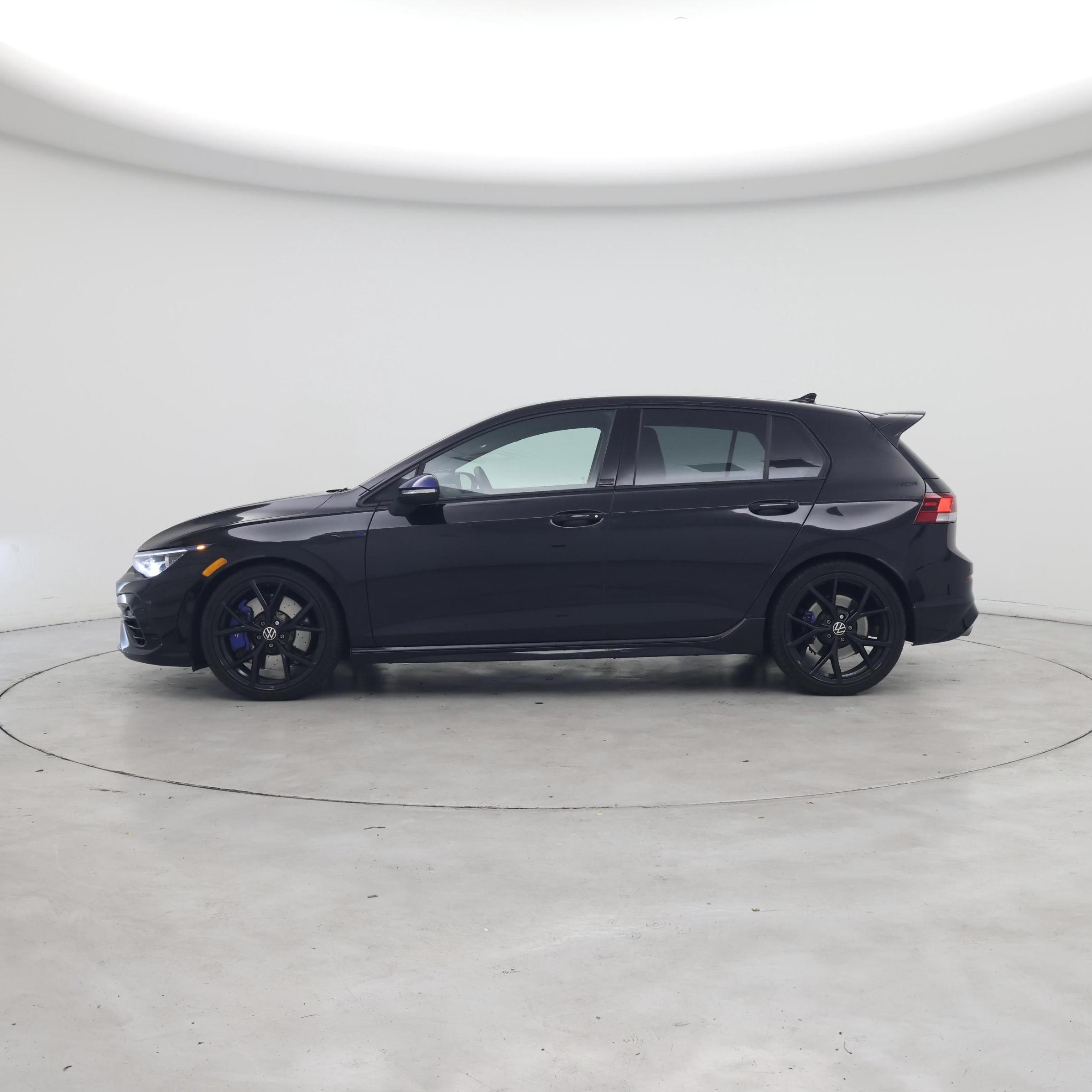 Thumbnail: 2023 Volkswagen Golf - 3
