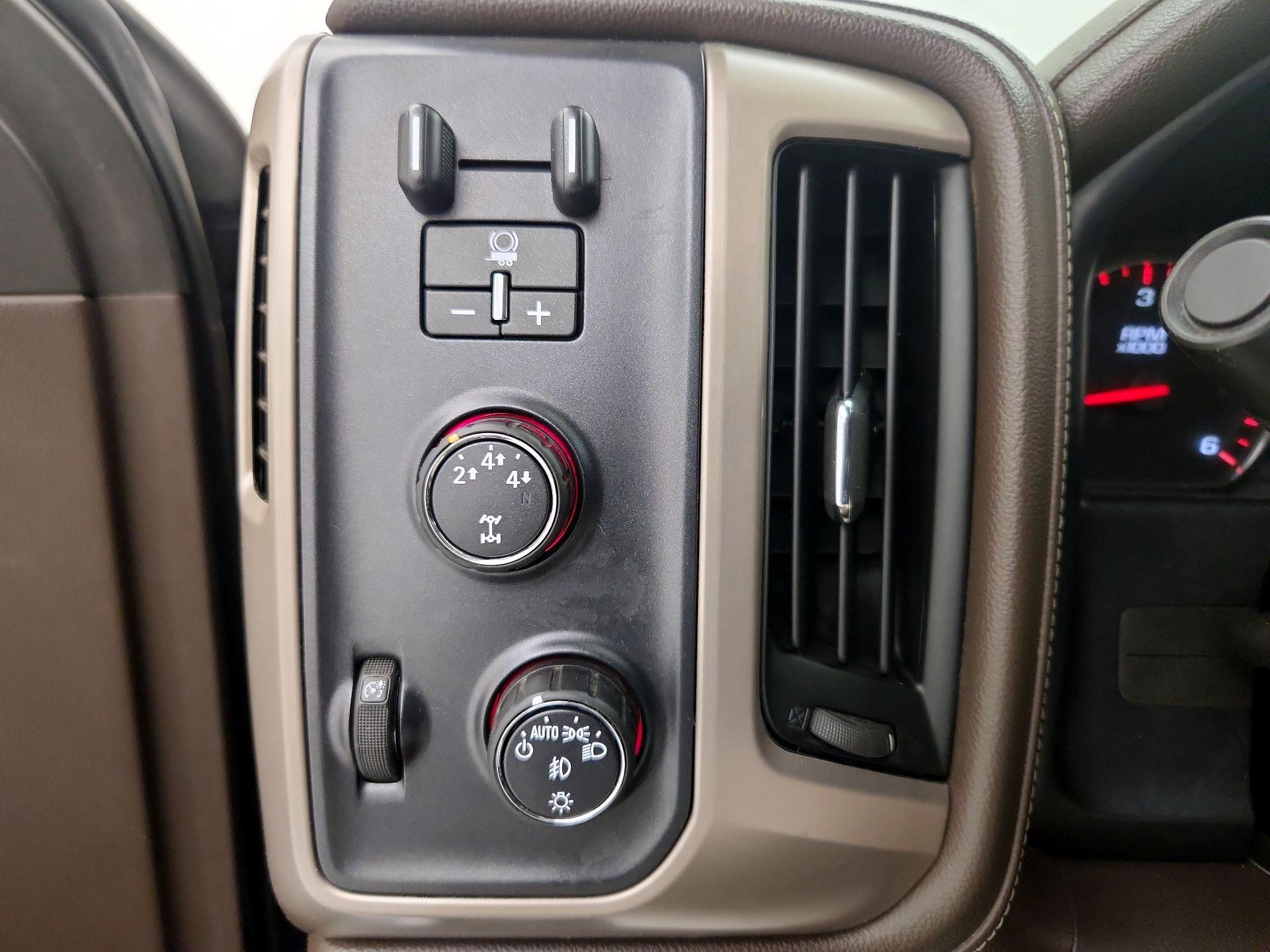 Thumbnail: 2015 GMC Sierra 2500 - 13