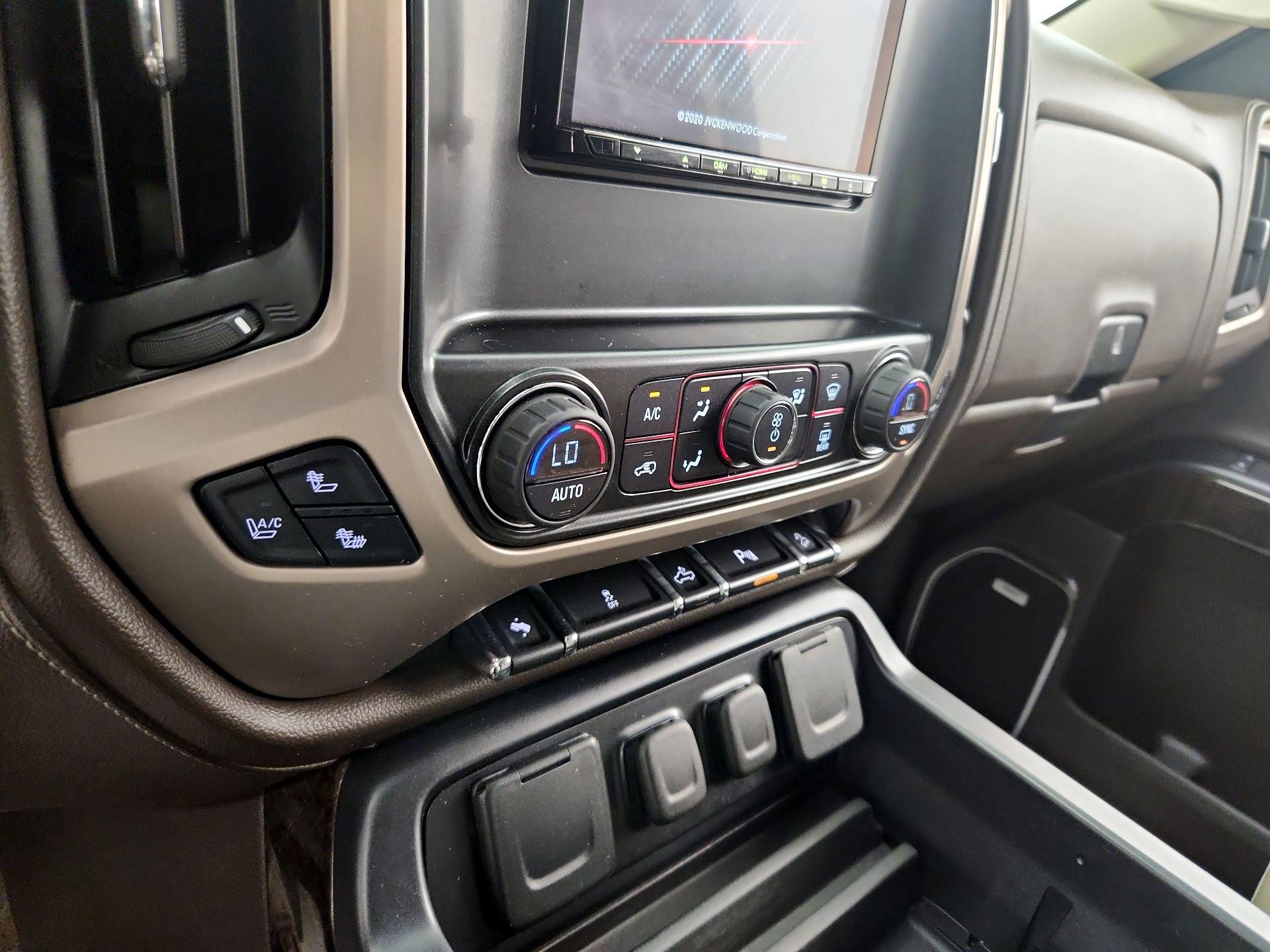 Thumbnail: 2015 GMC Sierra 2500 - 16