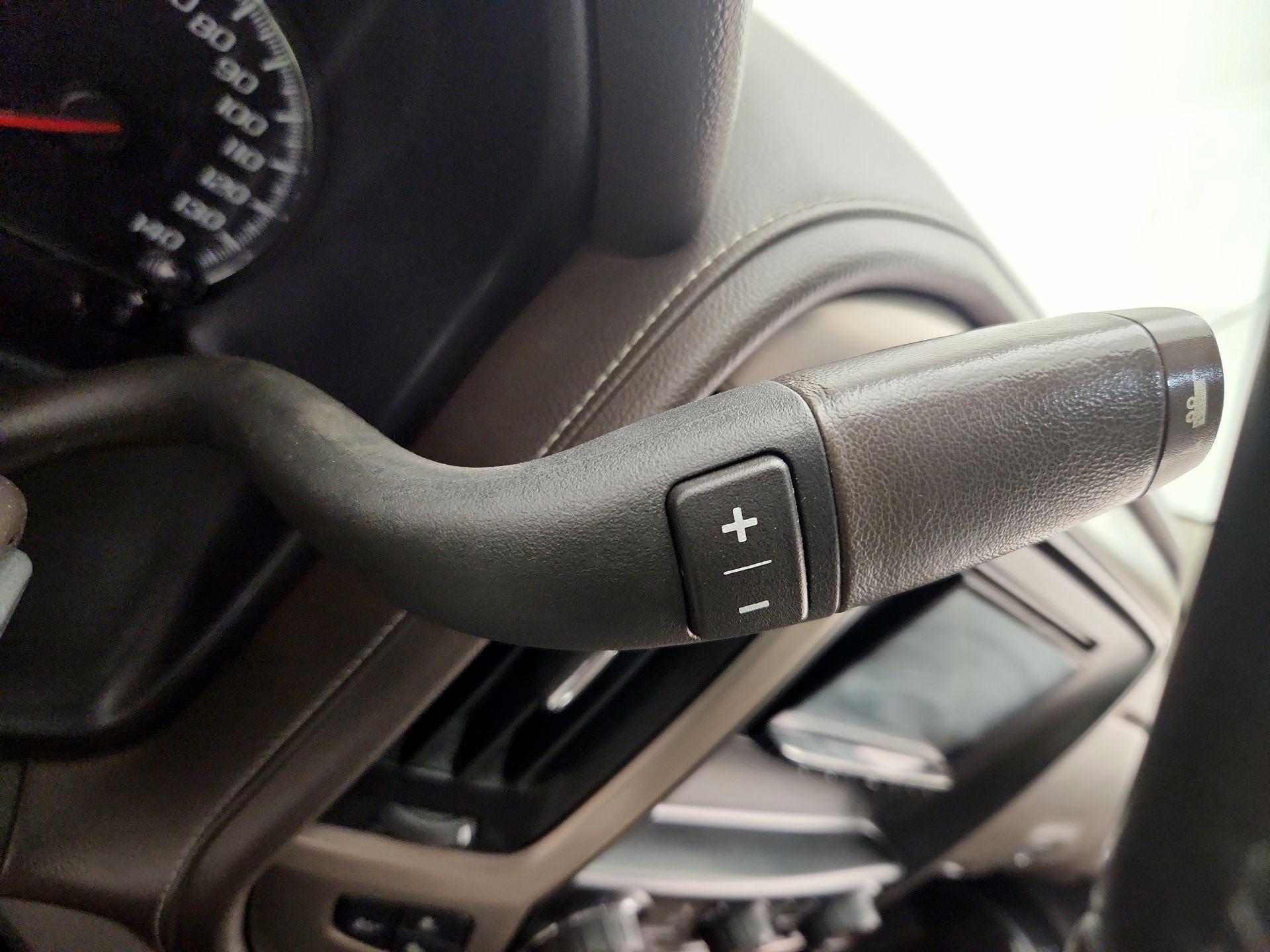 Thumbnail: 2015 GMC Sierra 2500 - 17