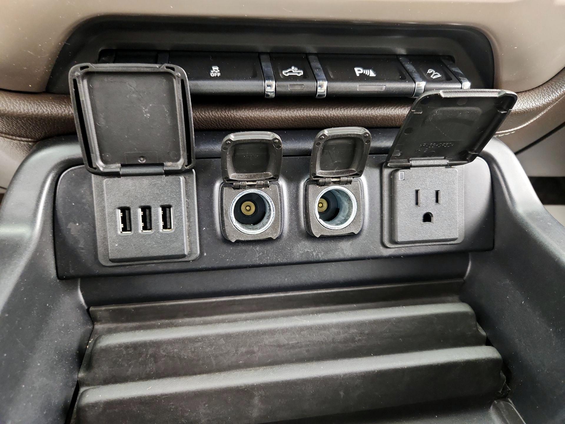 Thumbnail: 2015 GMC Sierra 2500 - 18