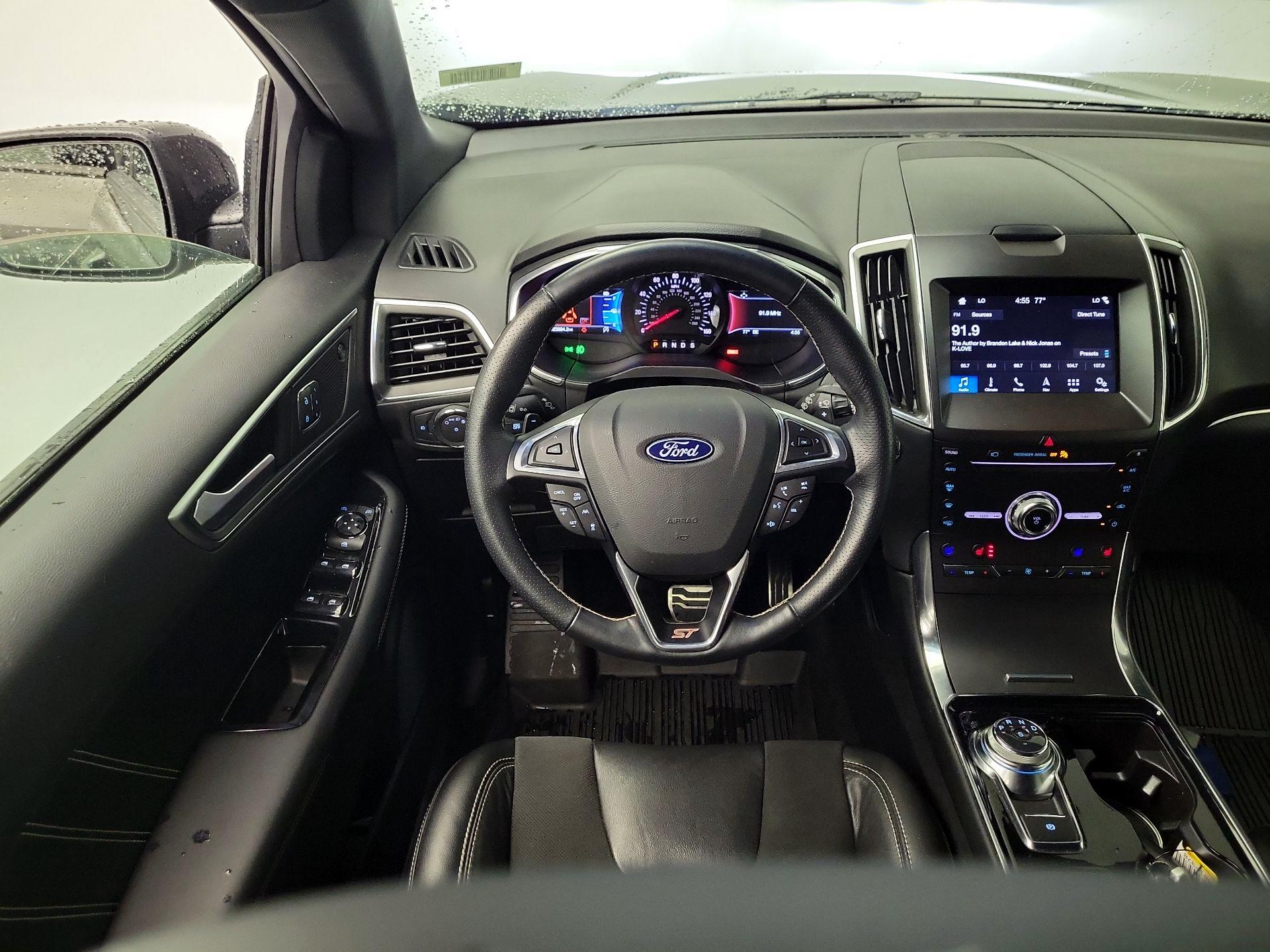 Thumbnail: 2019 Ford Edge - 10