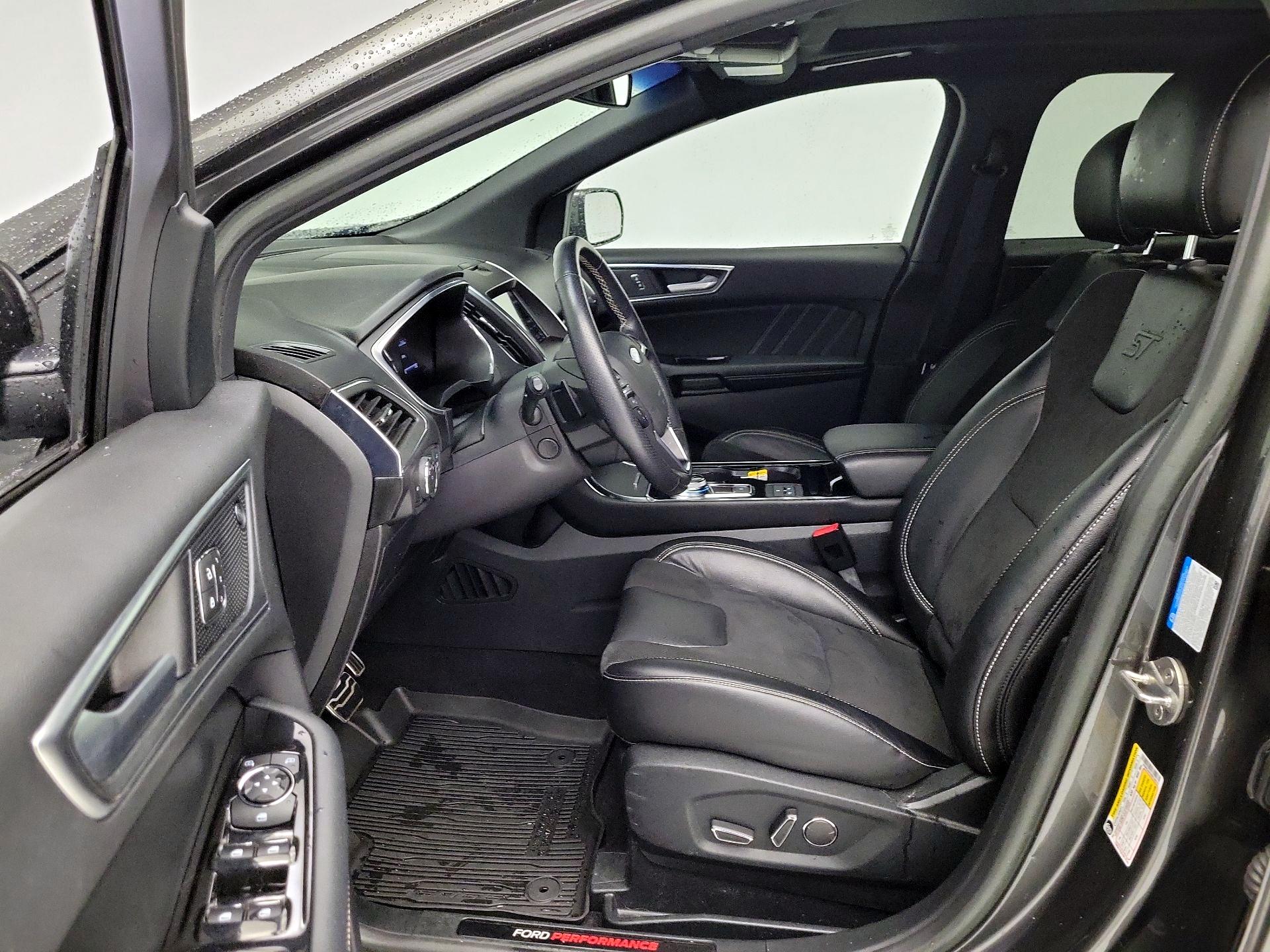 Thumbnail: 2019 Ford Edge - 11