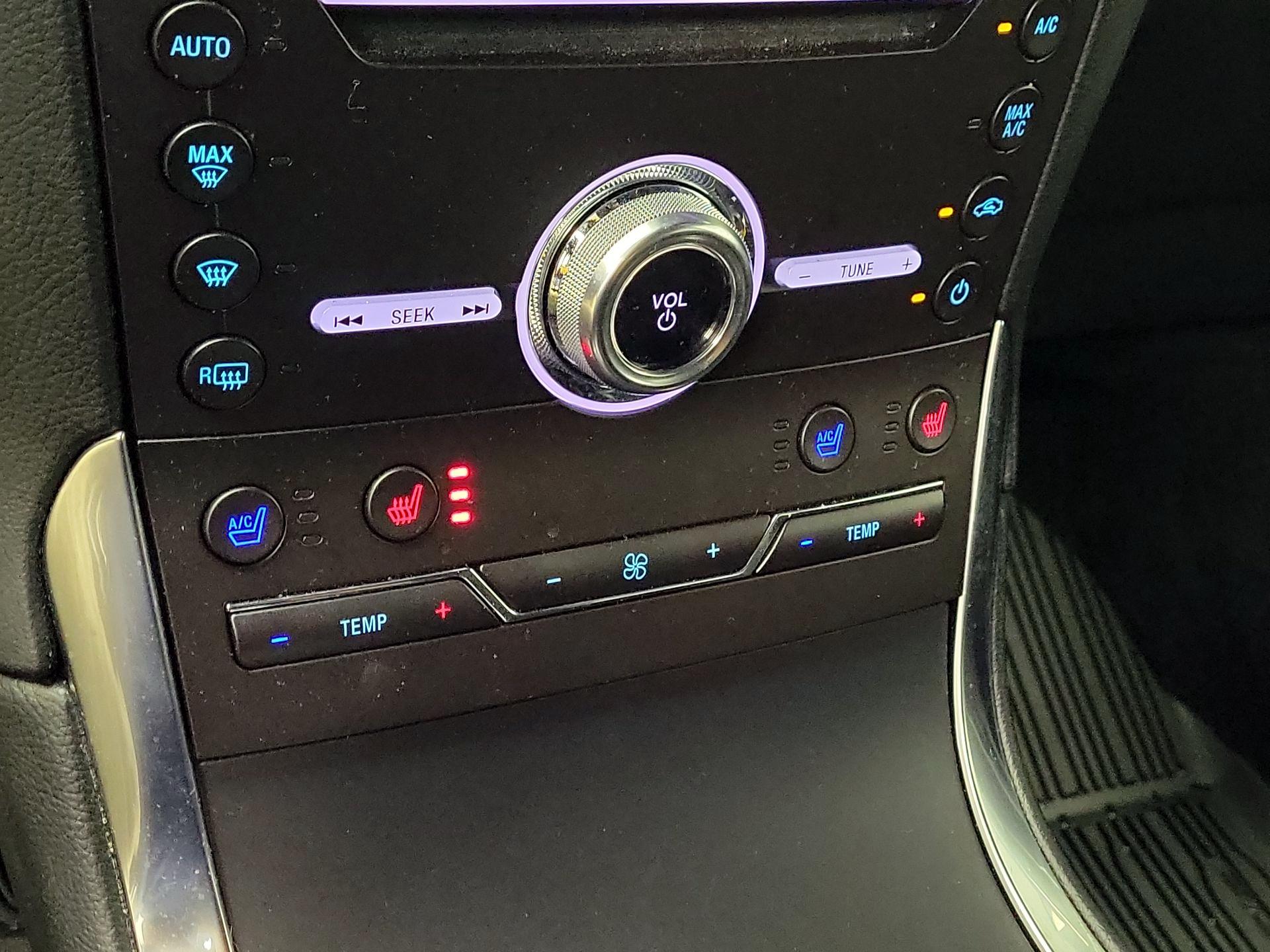 Thumbnail: 2019 Ford Edge - 16