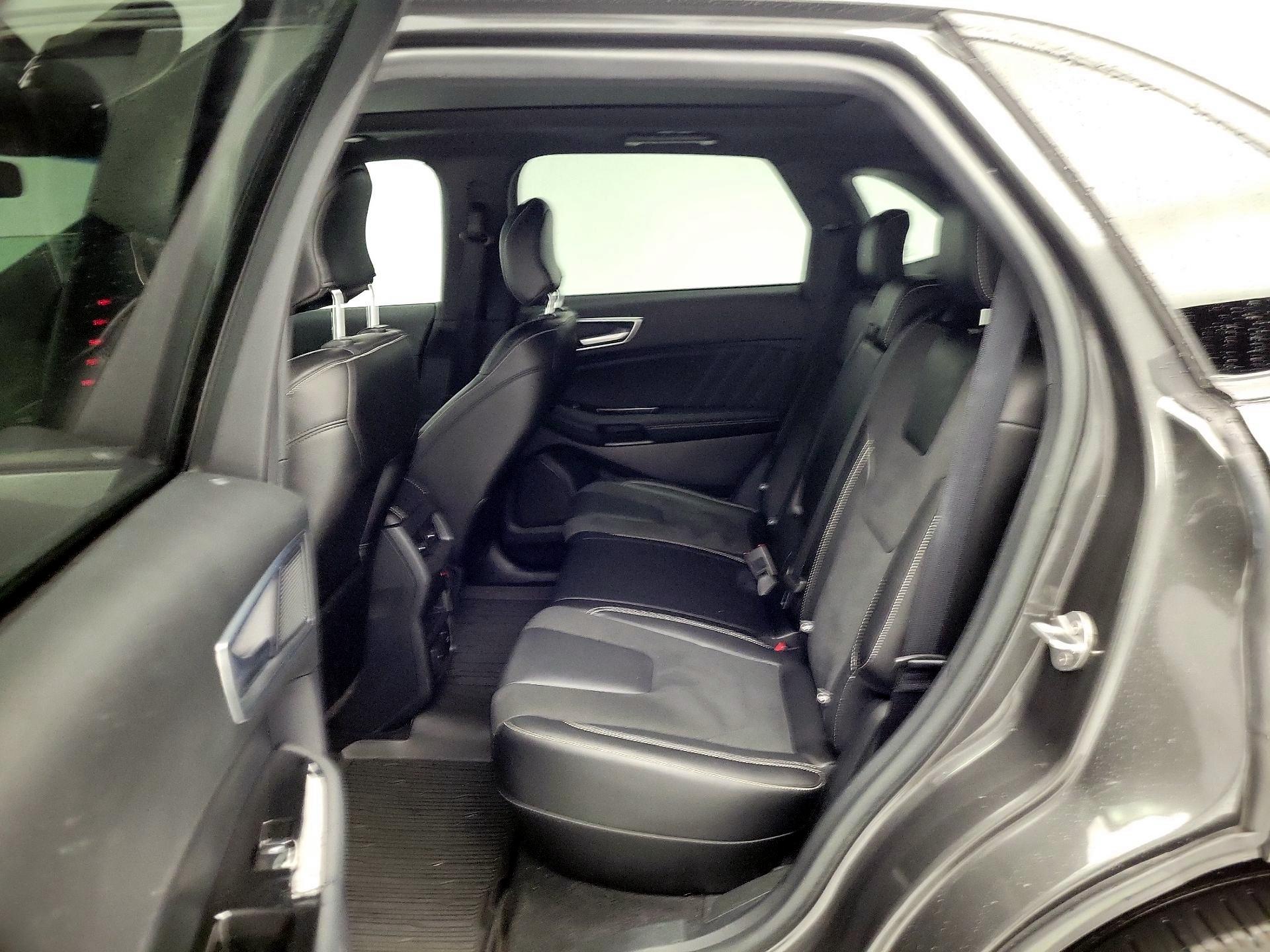 Thumbnail: 2019 Ford Edge - 20