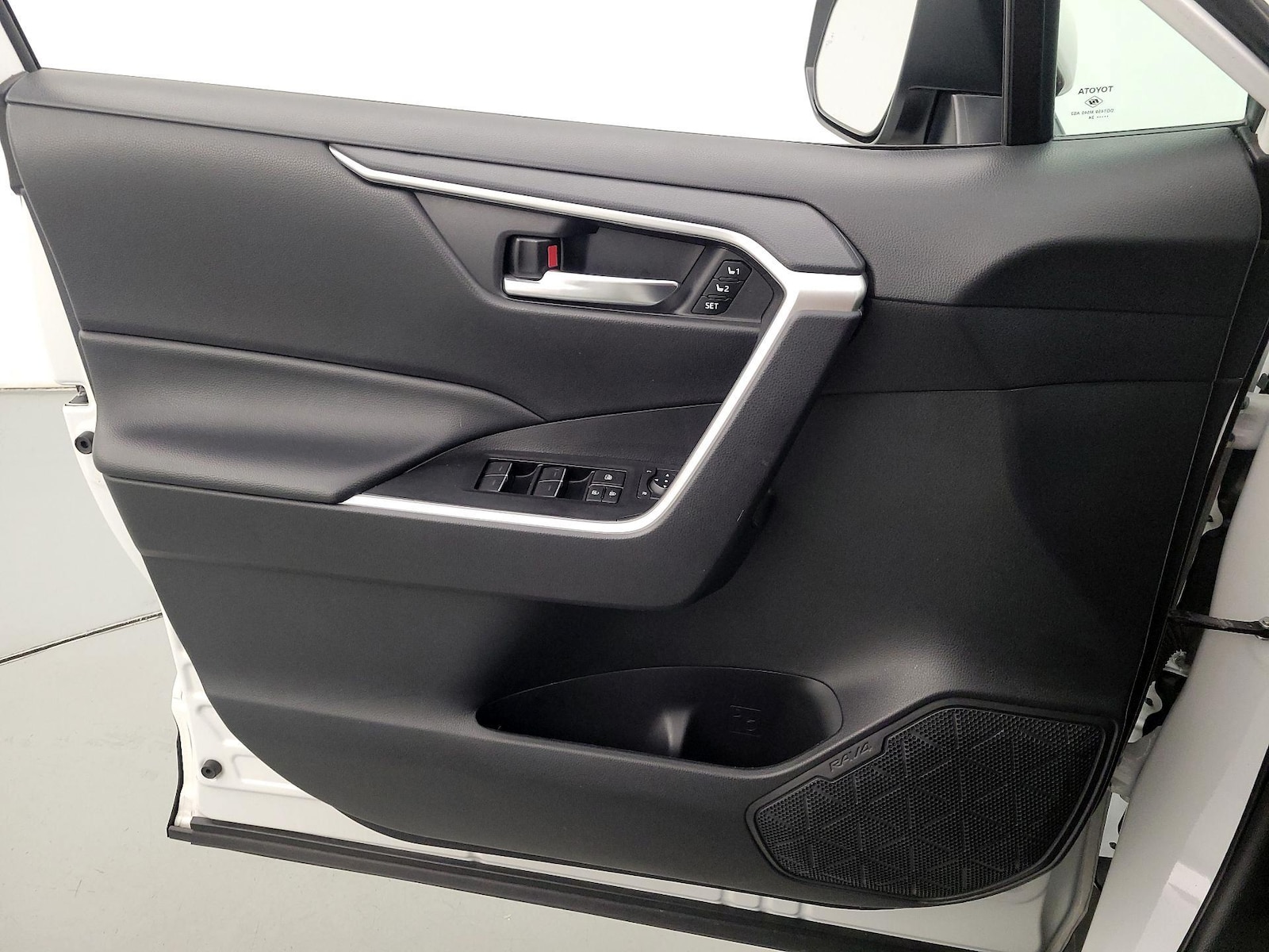 2024 Toyota RAV4 XLE Premium - Photo 13