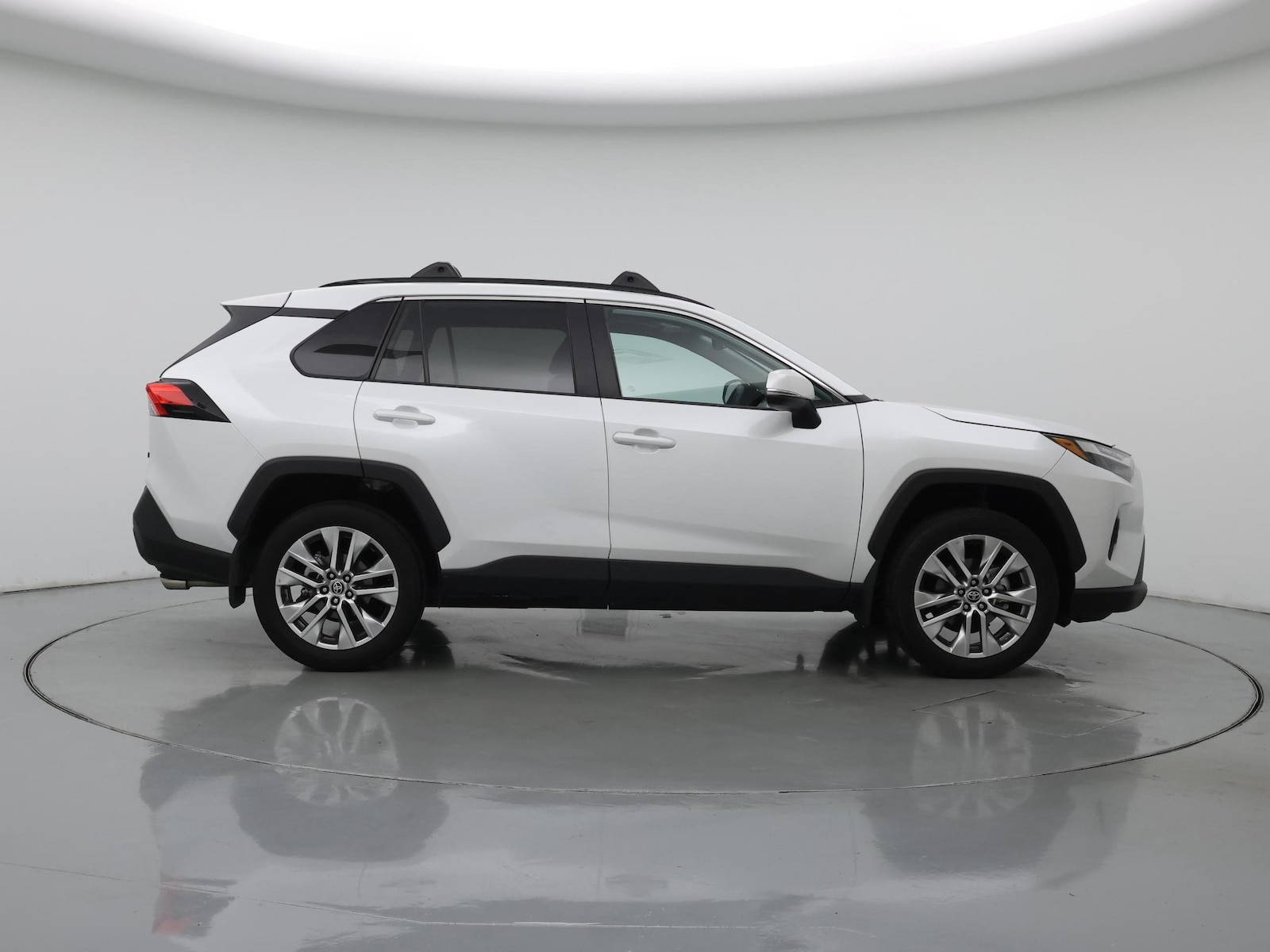 2024 Toyota RAV4 XLE Premium - Photo 8