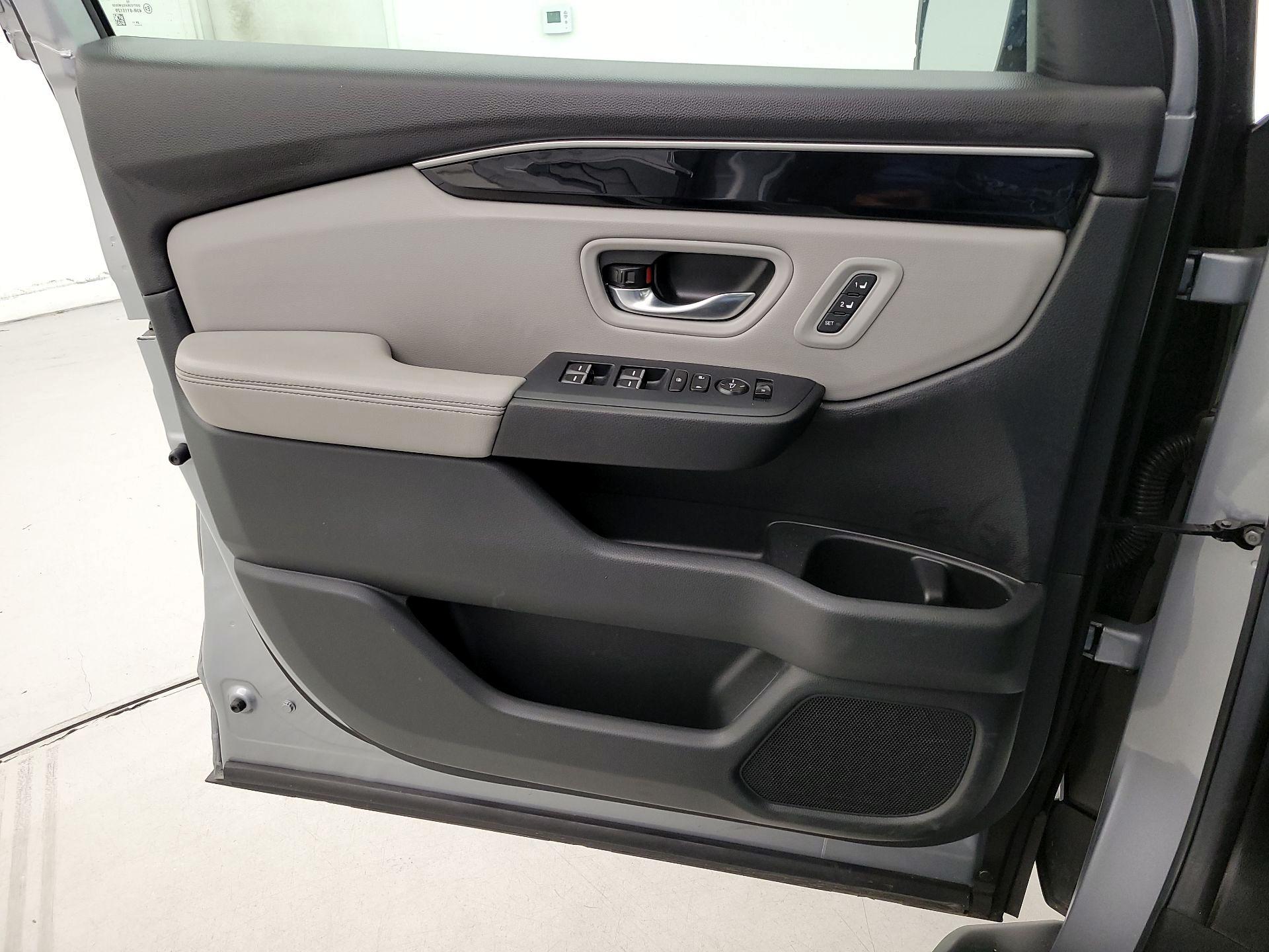 Thumbnail: 2025 Honda Pilot - 12