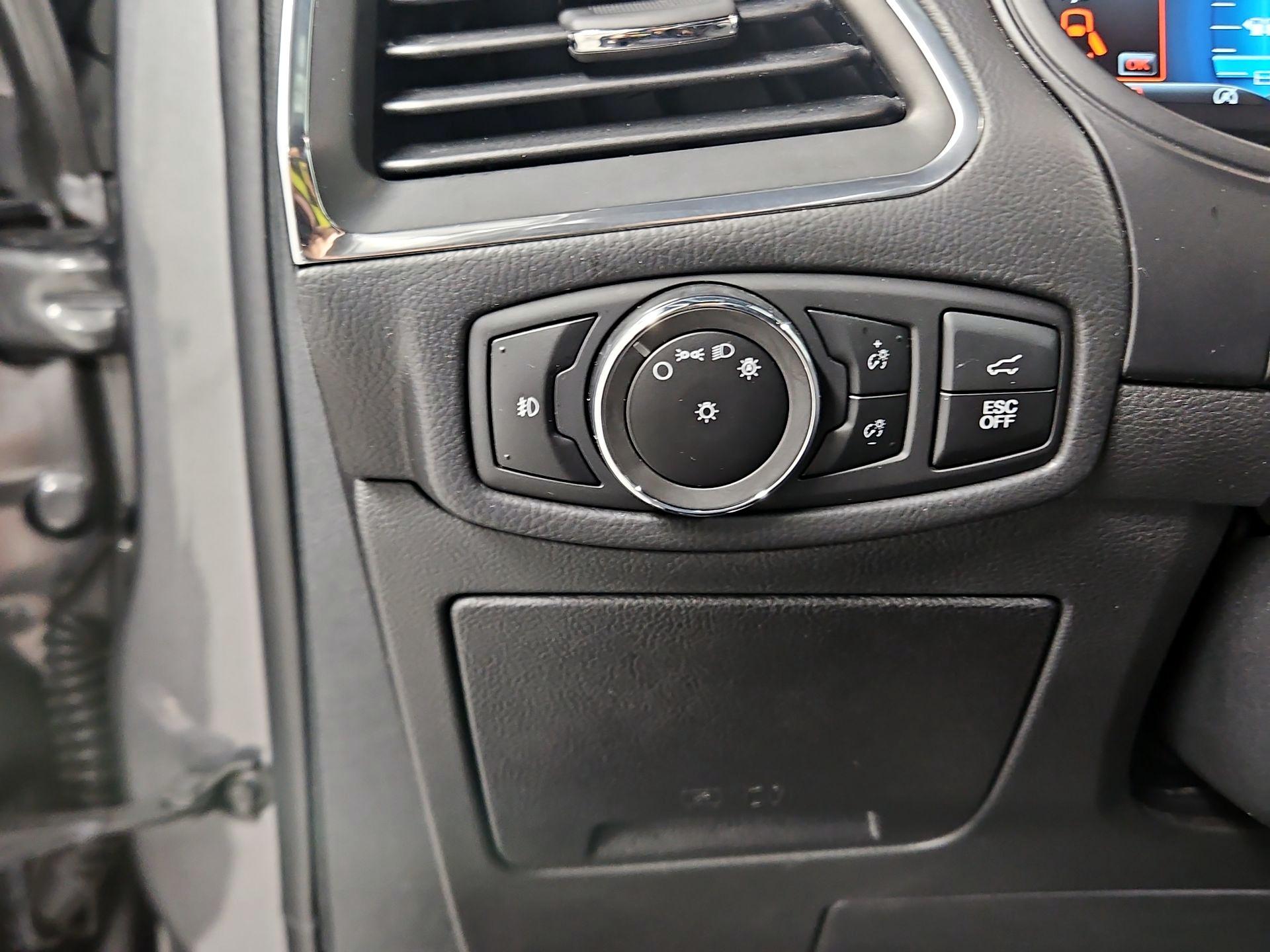 Thumbnail: 2023 Ford Edge - 13