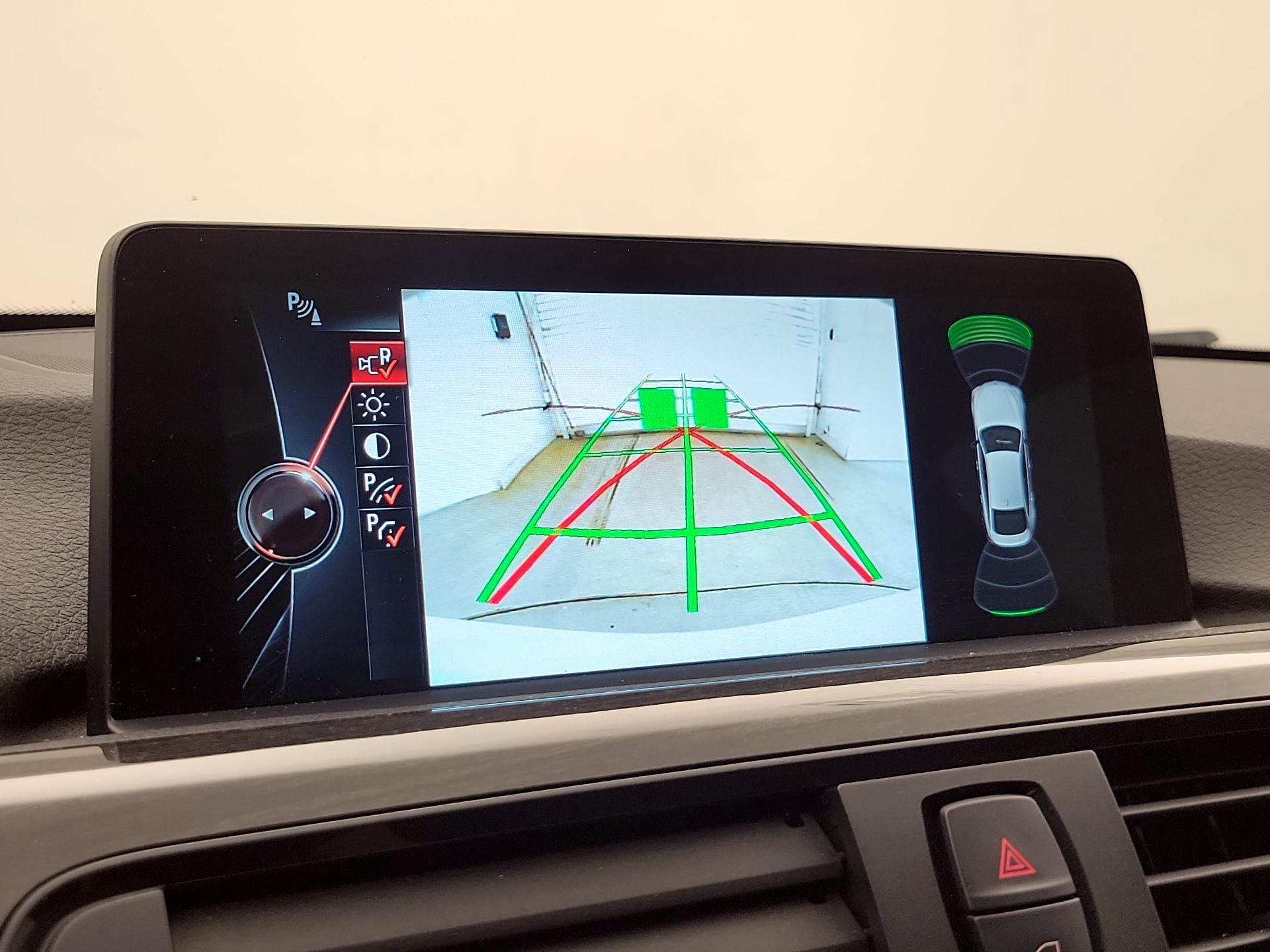 Thumbnail: 2016 BMW 4 Series - 15