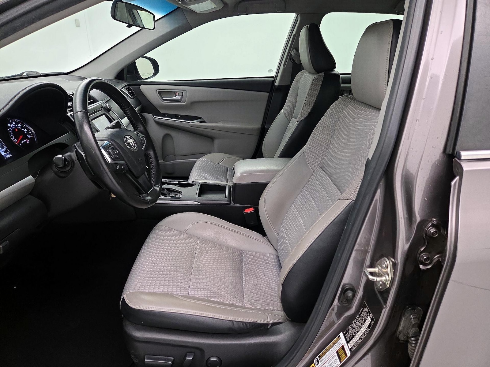 Power Seat(s) & Side Airbags