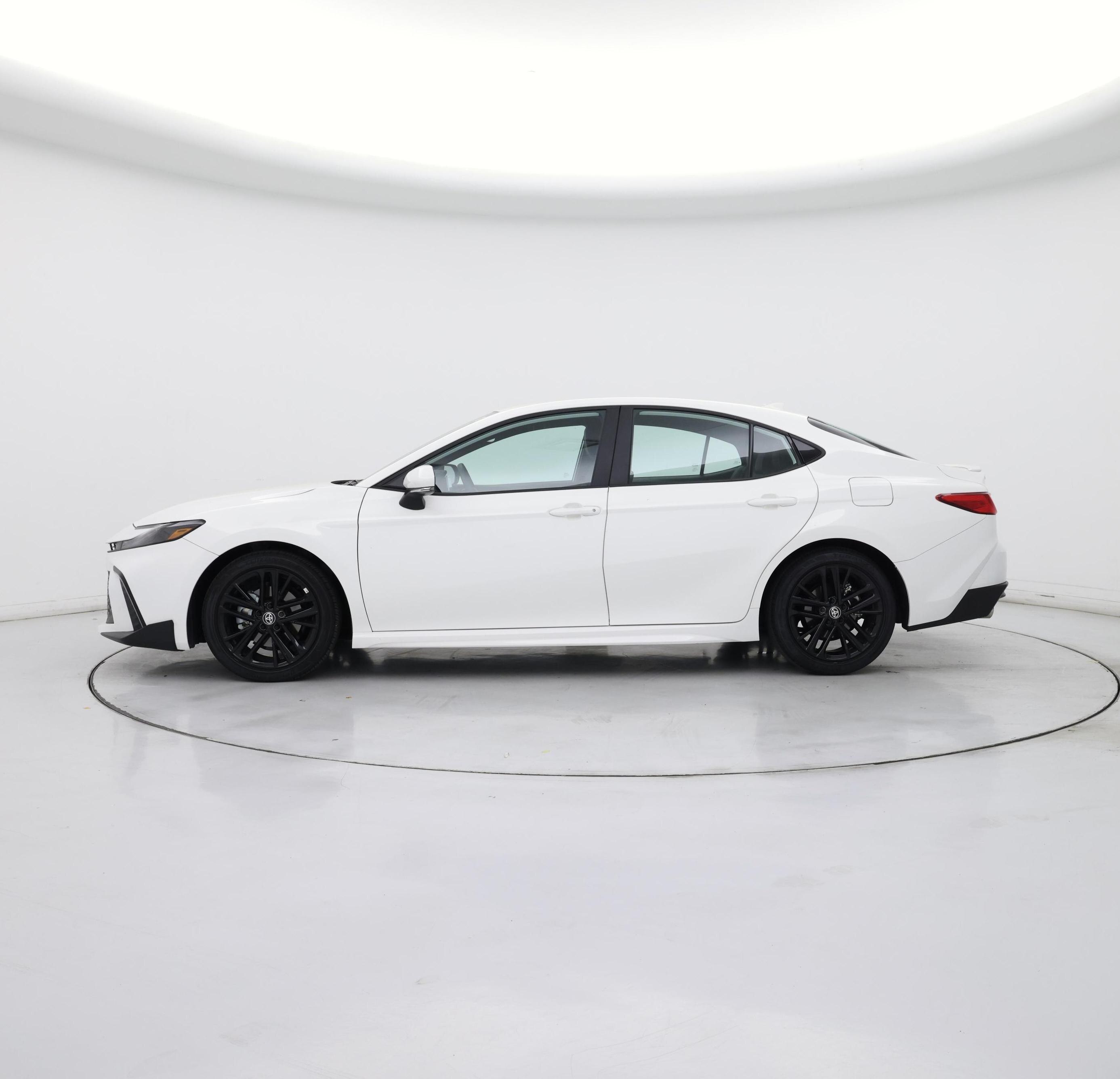 Thumbnail: 2025 Toyota Camry - 3