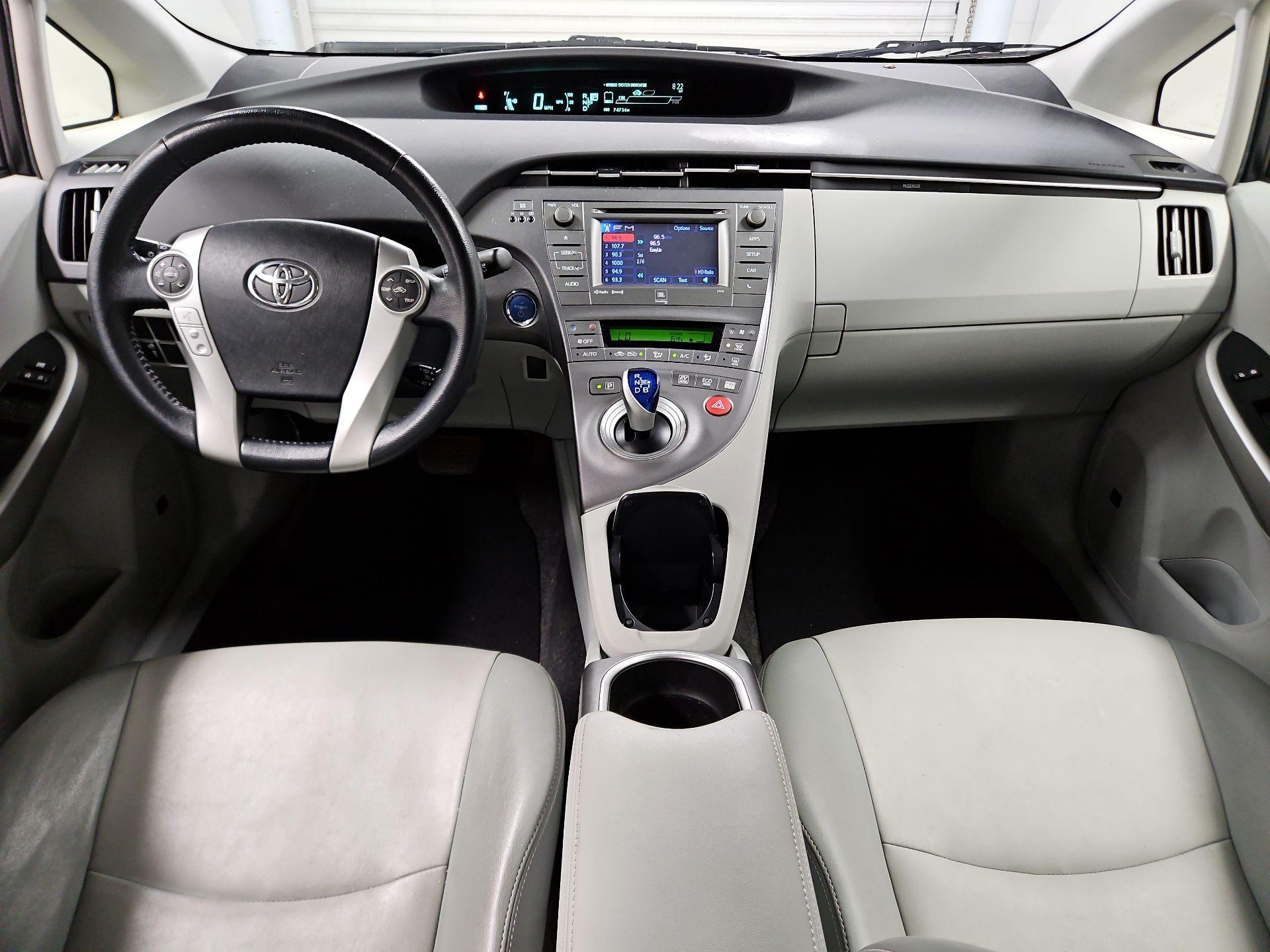 Thumbnail: 2015 Toyota Prius - 9