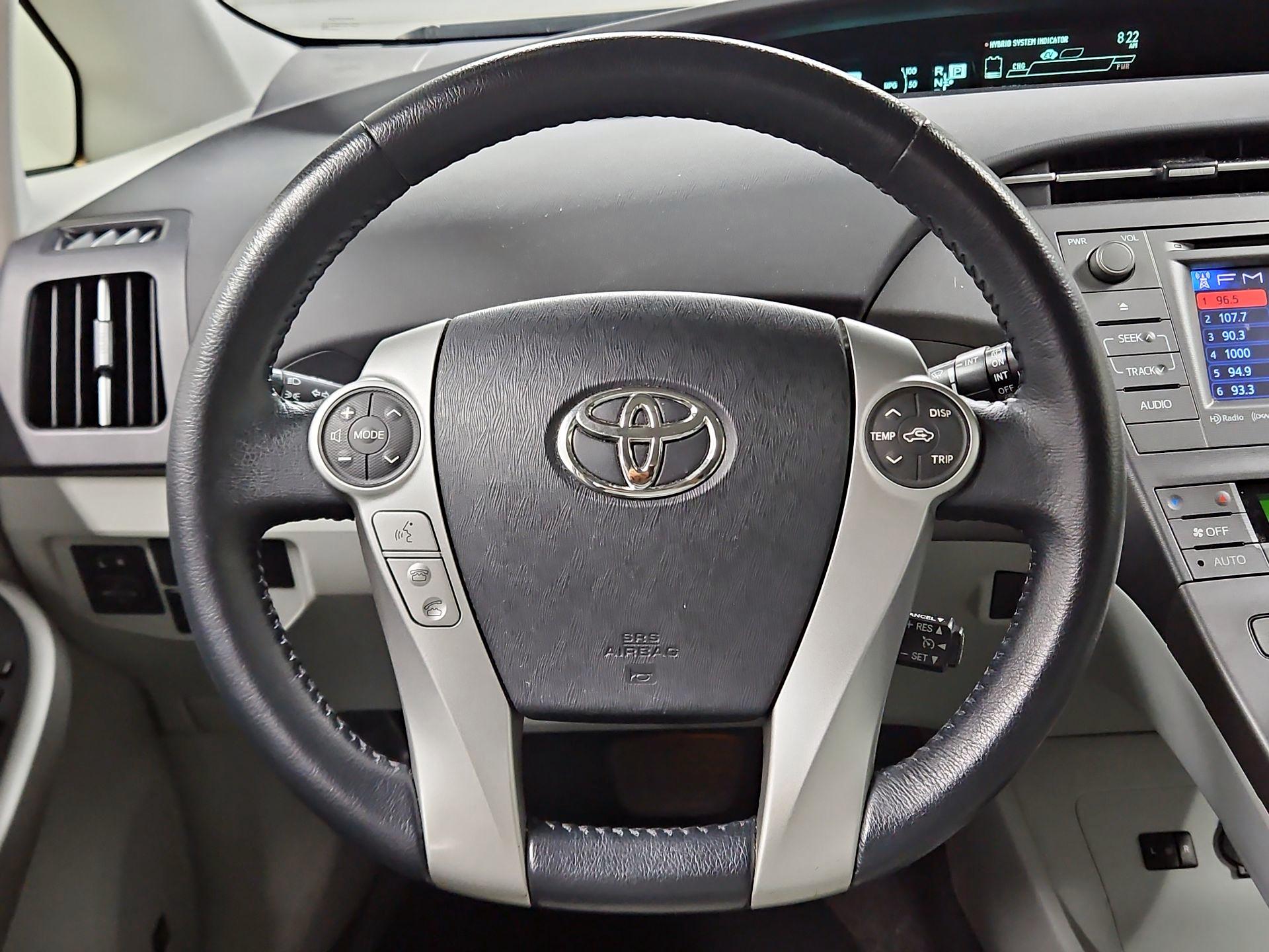 Thumbnail: 2015 Toyota Prius - 10