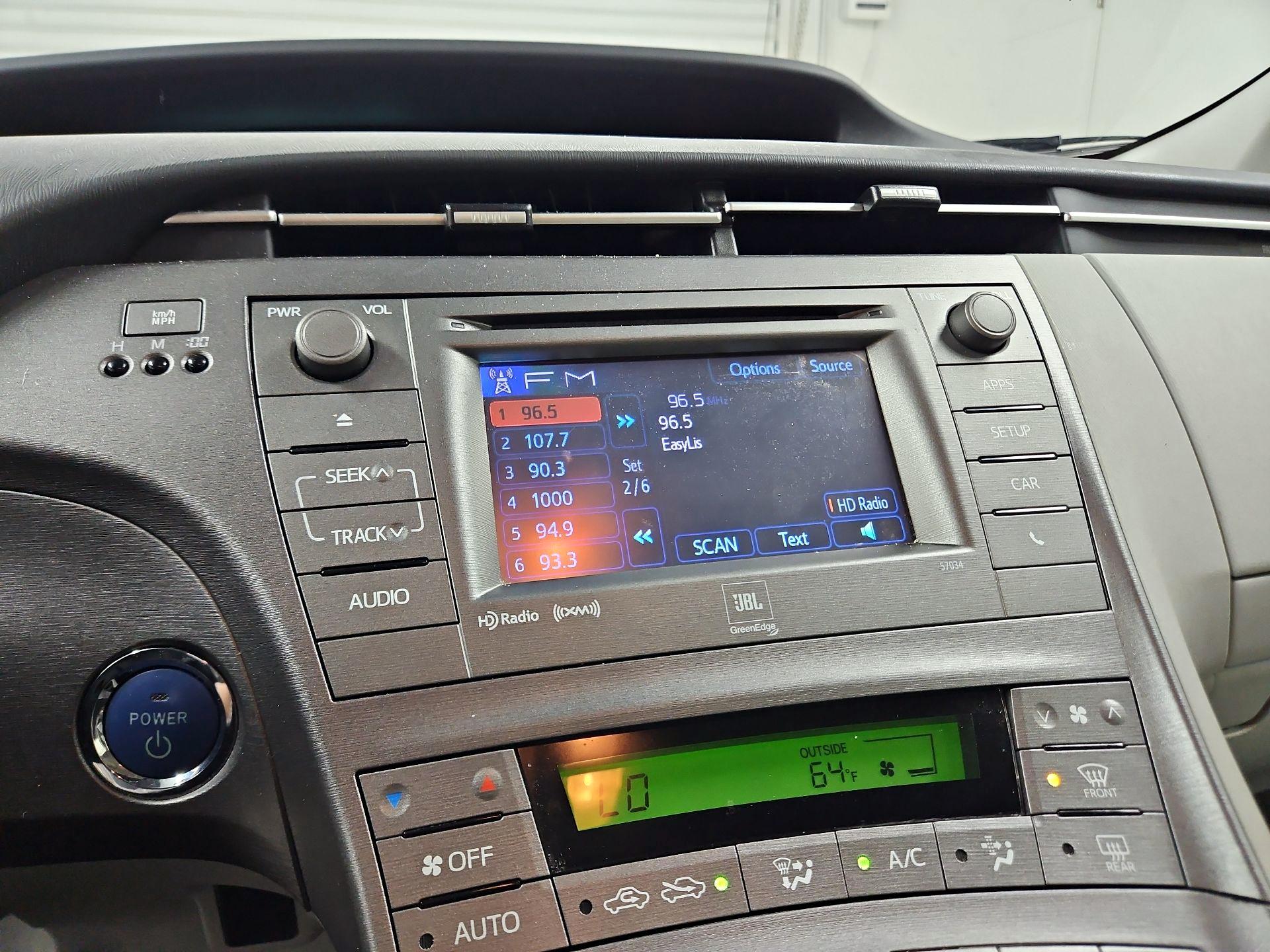 Thumbnail: 2015 Toyota Prius - 15