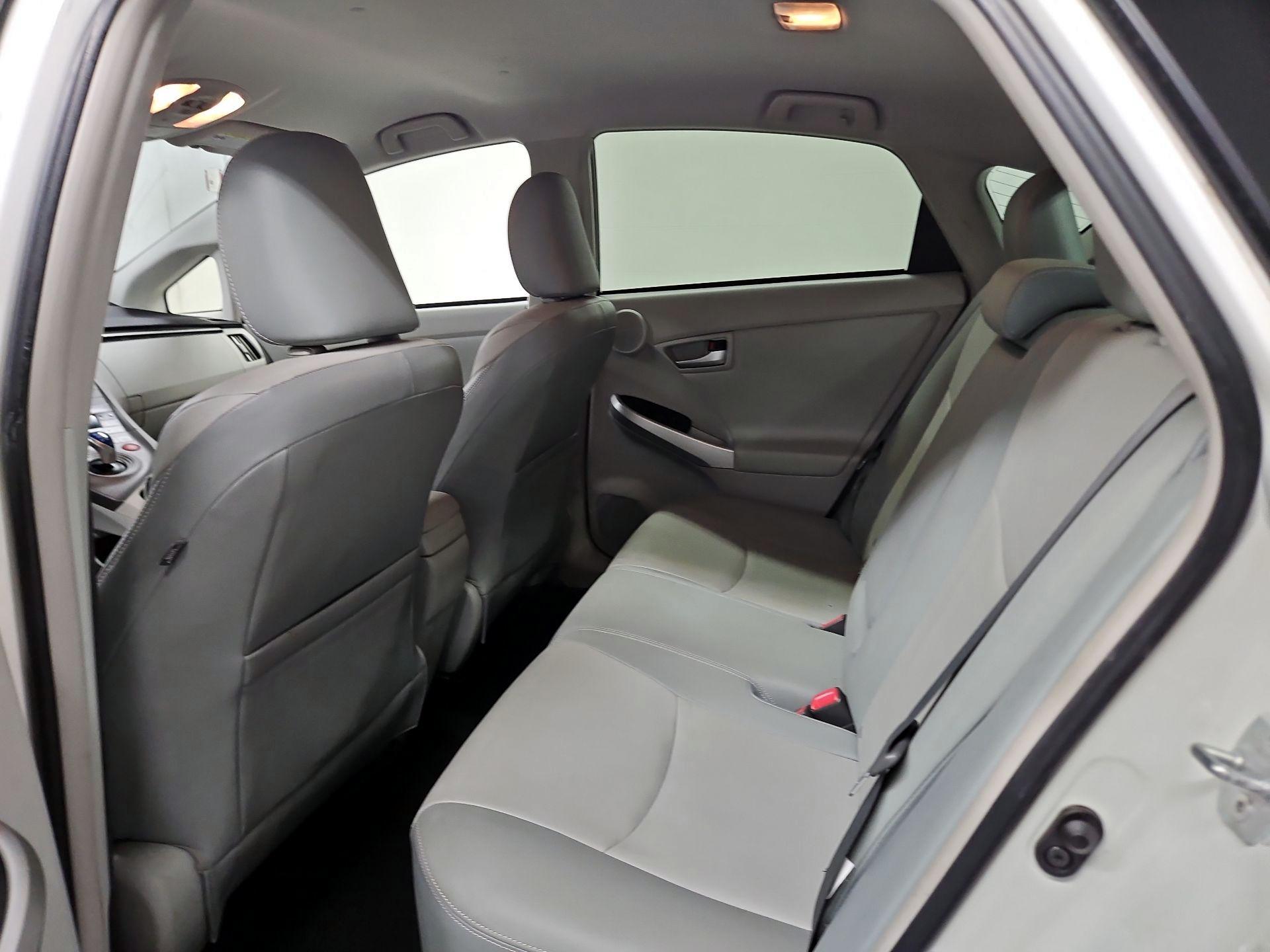 Thumbnail: 2015 Toyota Prius - 19