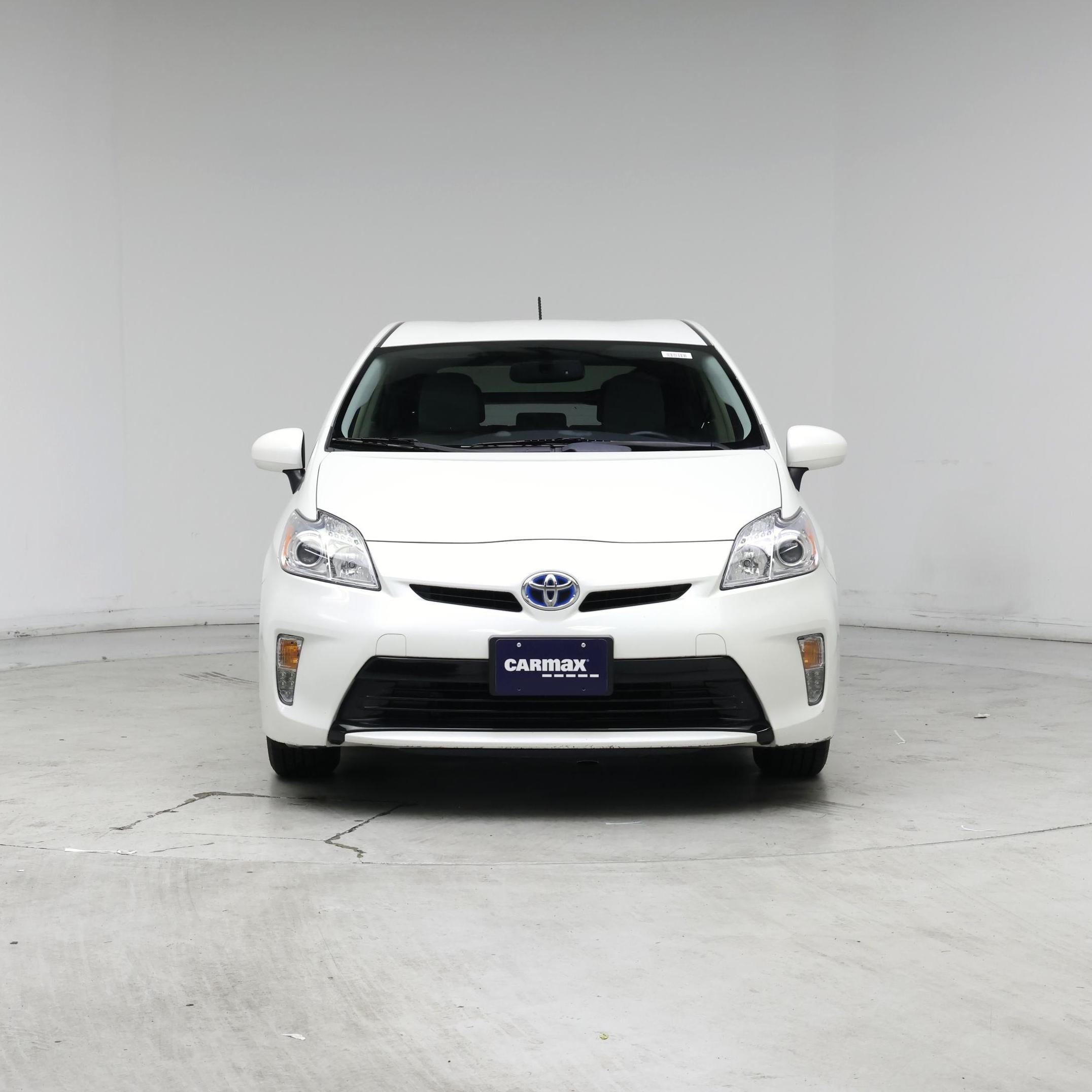 Thumbnail: 2015 Toyota Prius - 5