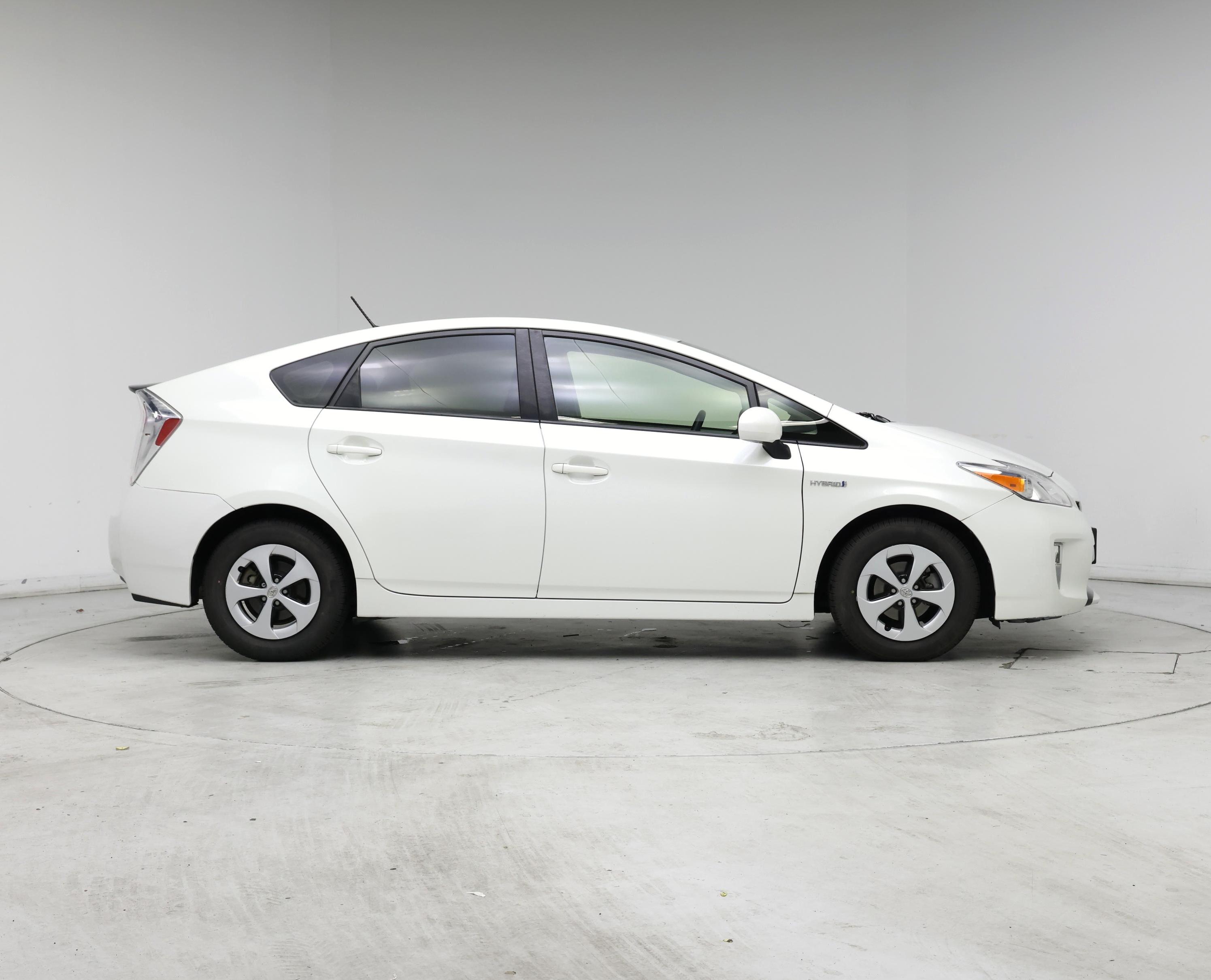 Thumbnail: 2015 Toyota Prius - 7
