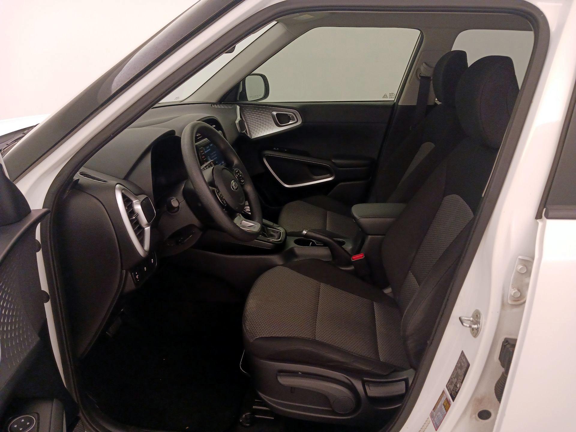 Thumbnail: 2020 Kia Soul - 11